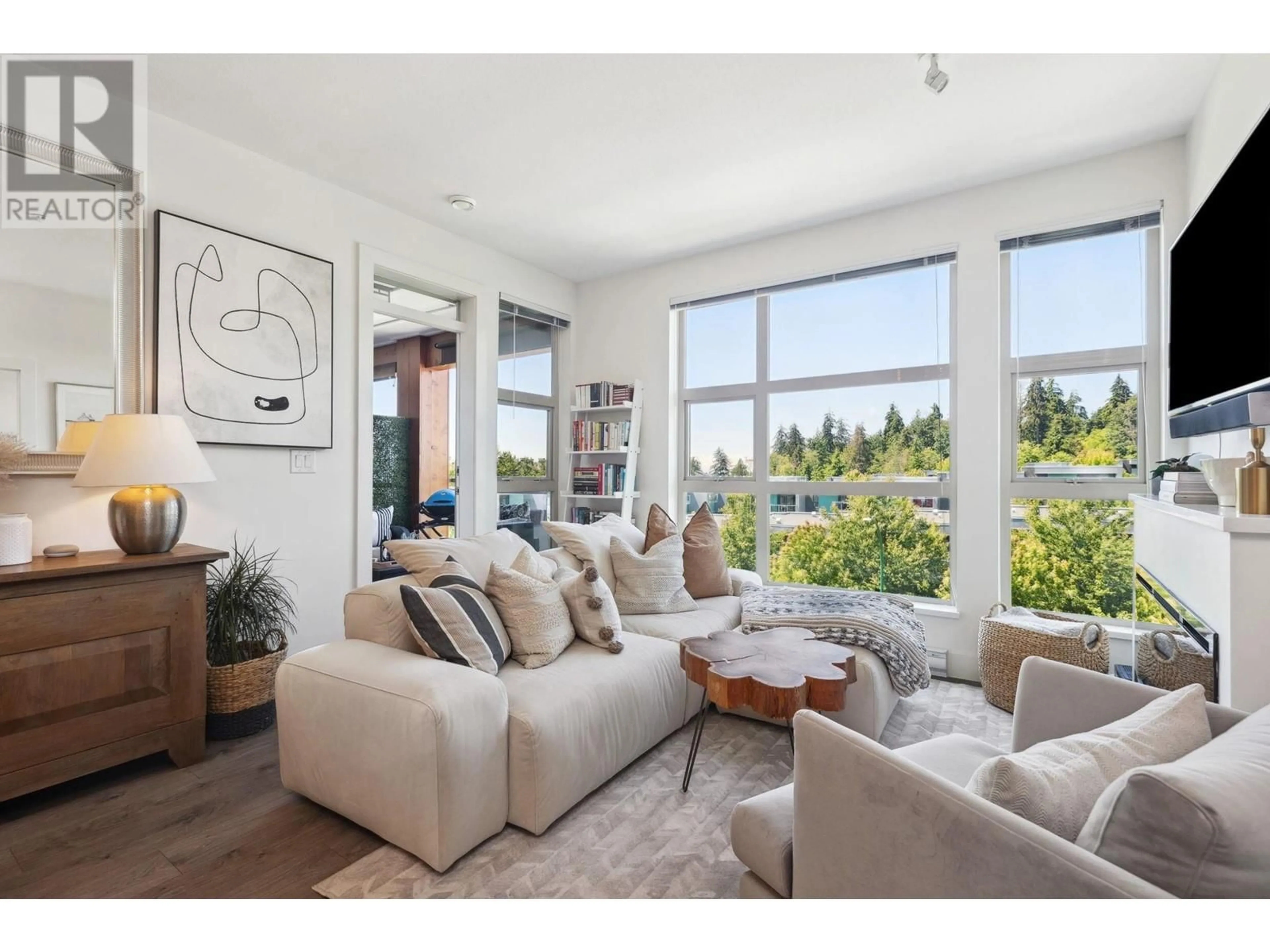 Living room, wood floors for 410 3602 ALDERCREST DRIVE, North Vancouver British Columbia V7G0A2