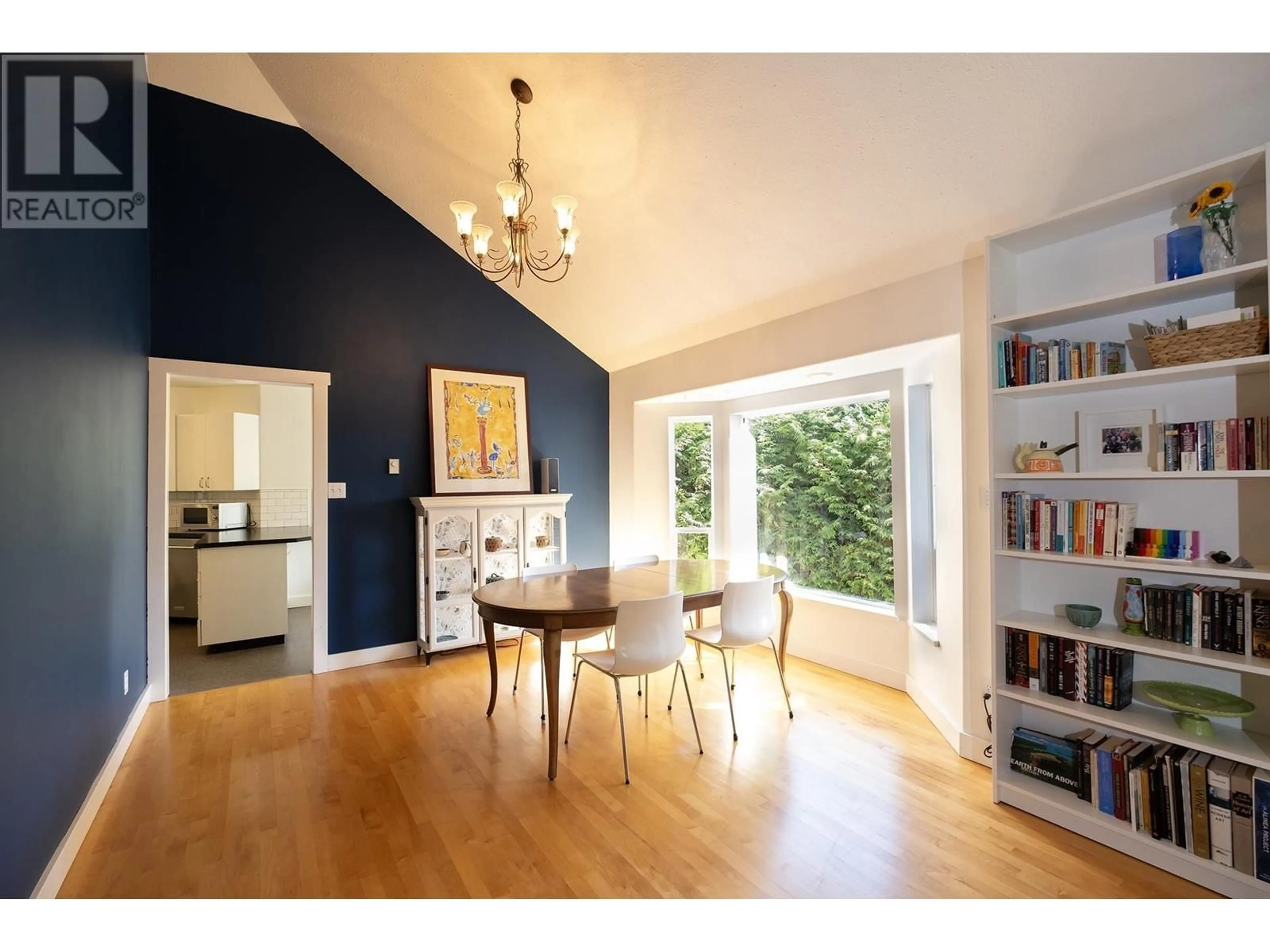 Dining room, wood floors for 1304 JUDITH PLACE, Gibsons British Columbia V0N1V5