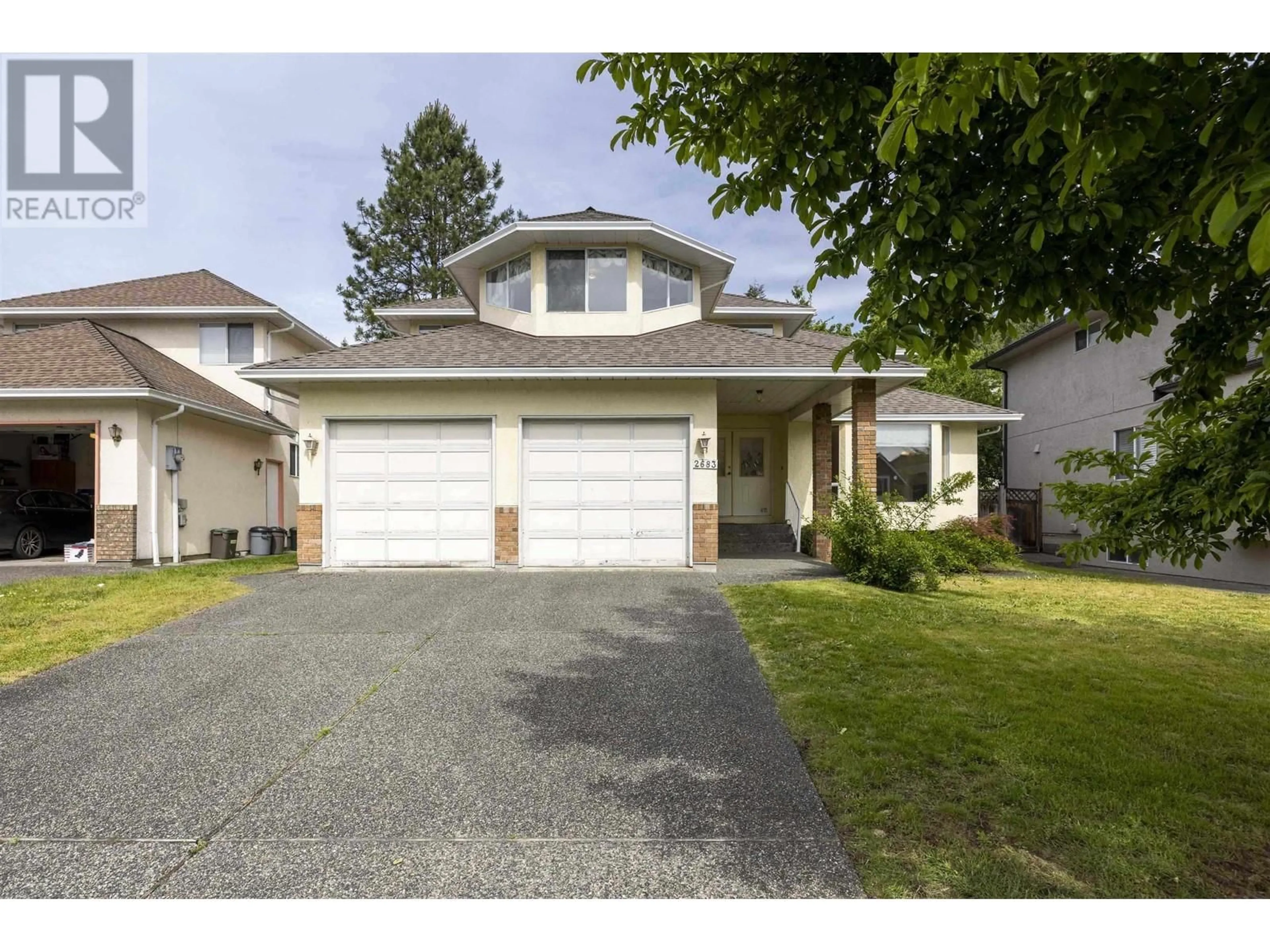 Frontside or backside of a home, the street view for 2683 TEMPE GLEN DRIVE, North Vancouver British Columbia V7N4K5