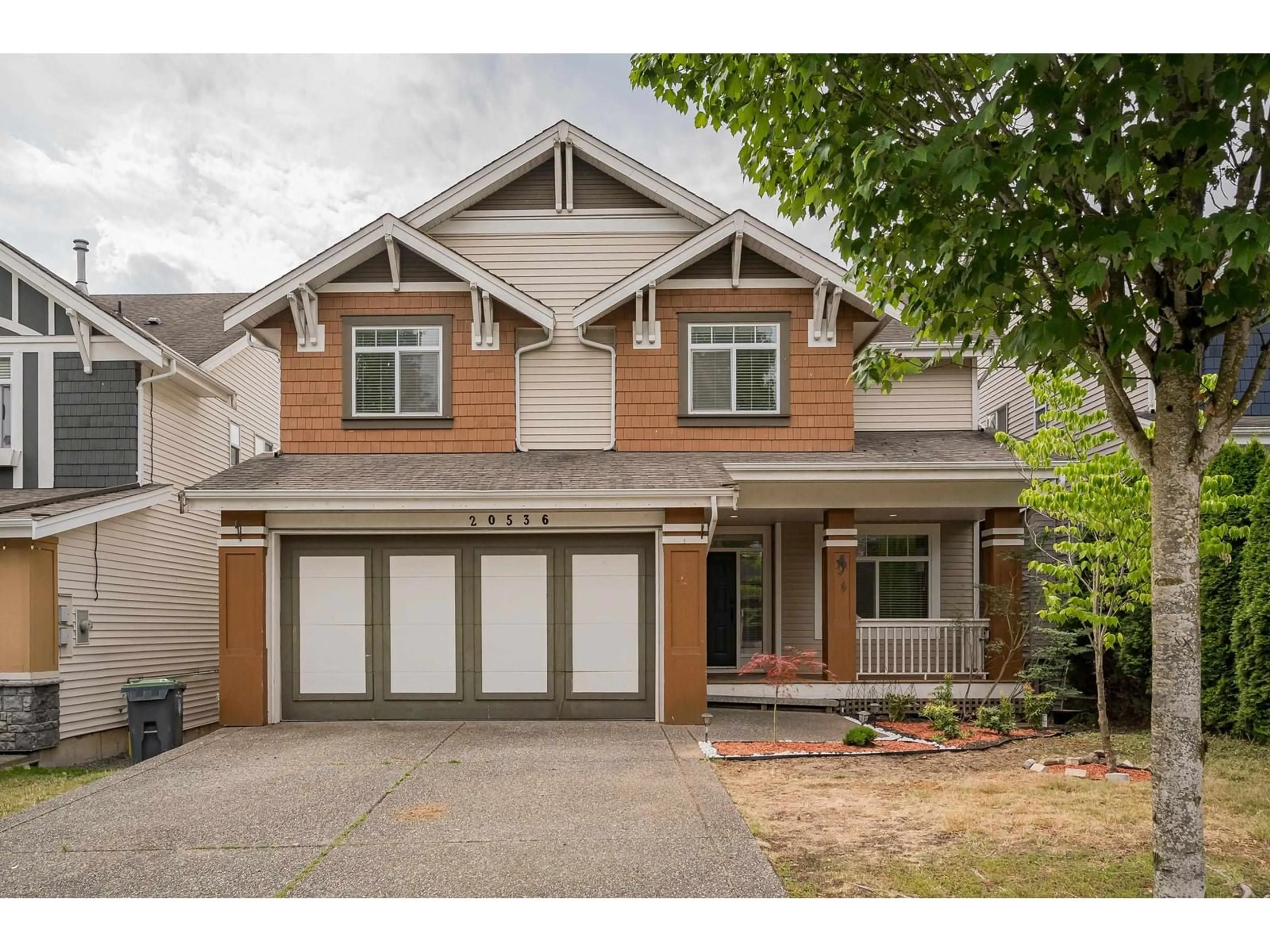 Frontside or backside of a home, the street view for 20536 68 AVENUE, Langley British Columbia V2Y3E2