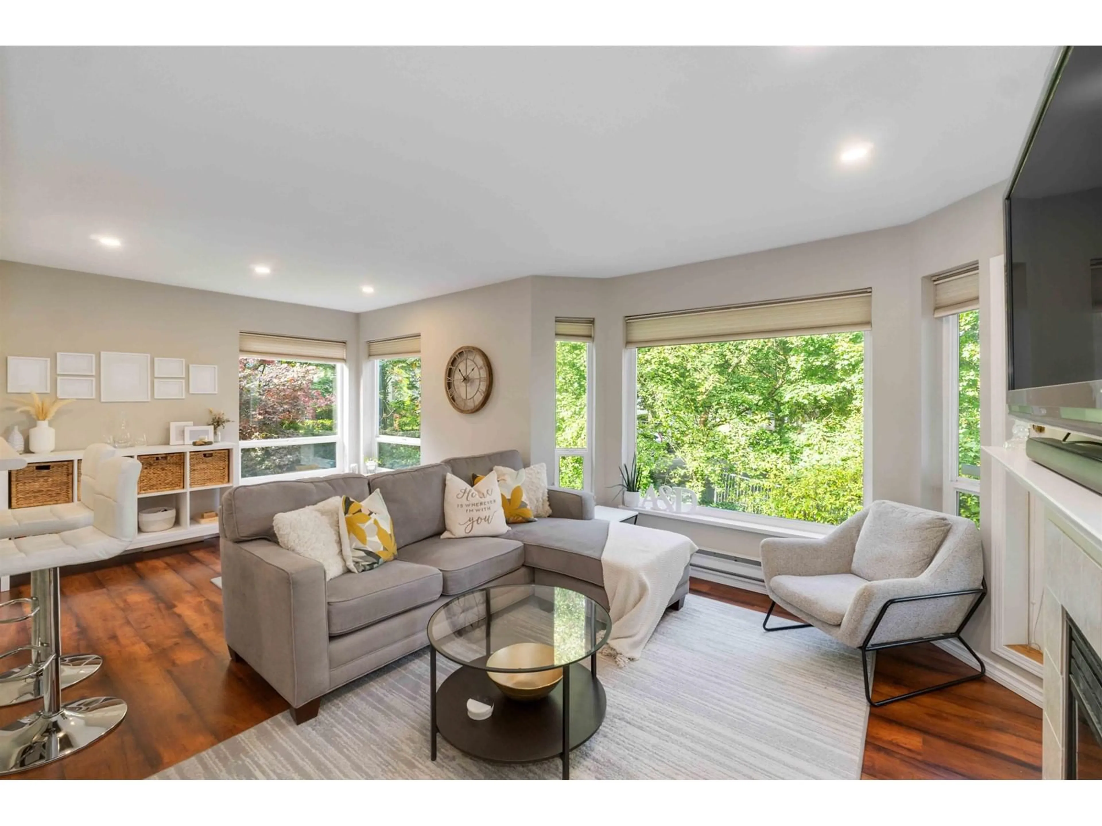 Living room, wood floors for 207 2855 152 STREET, Surrey British Columbia V4P1H2