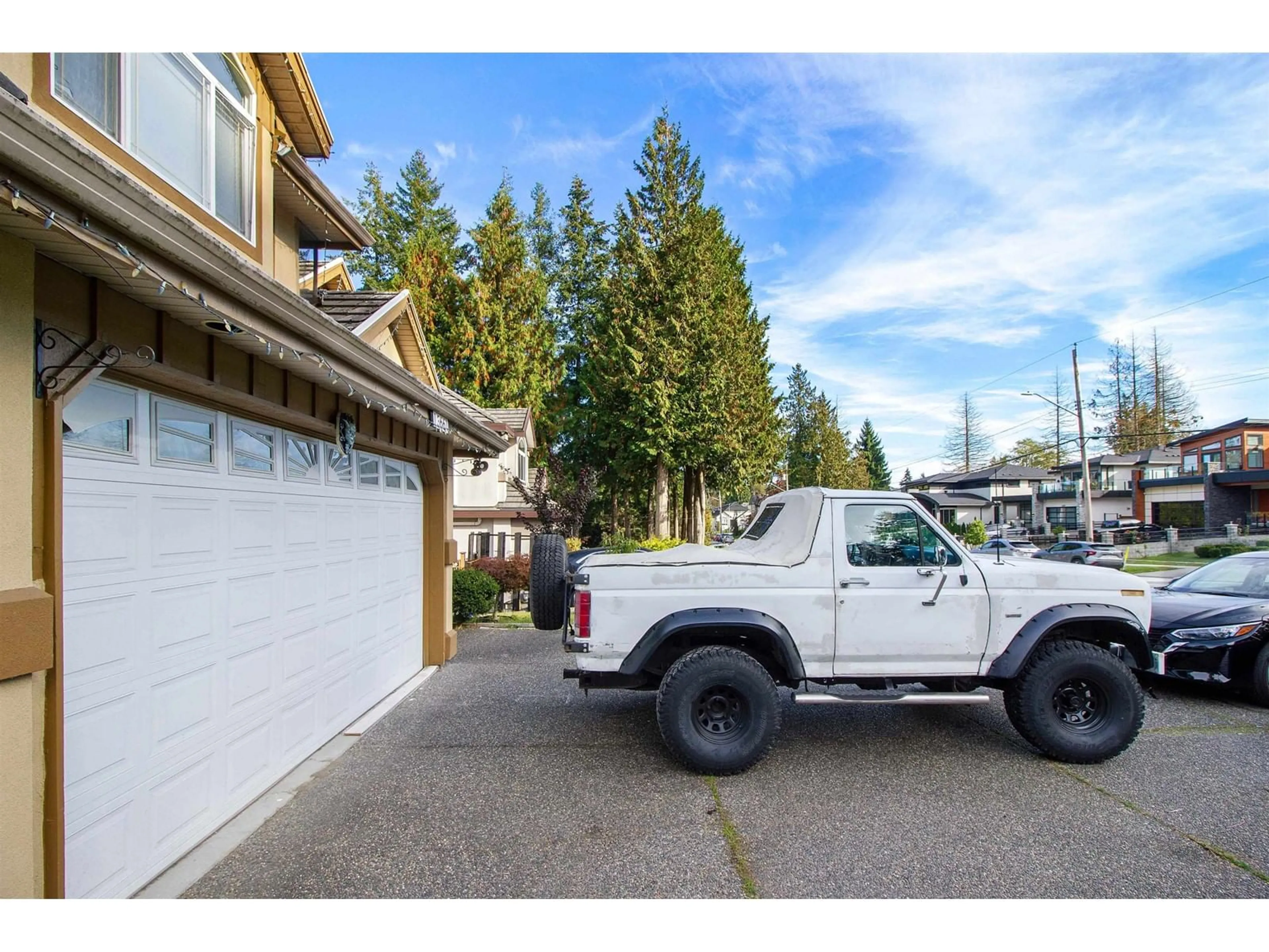 Frontside or backside of a home, the street view for 13661 60 AVENUE, Surrey British Columbia V3X2M7