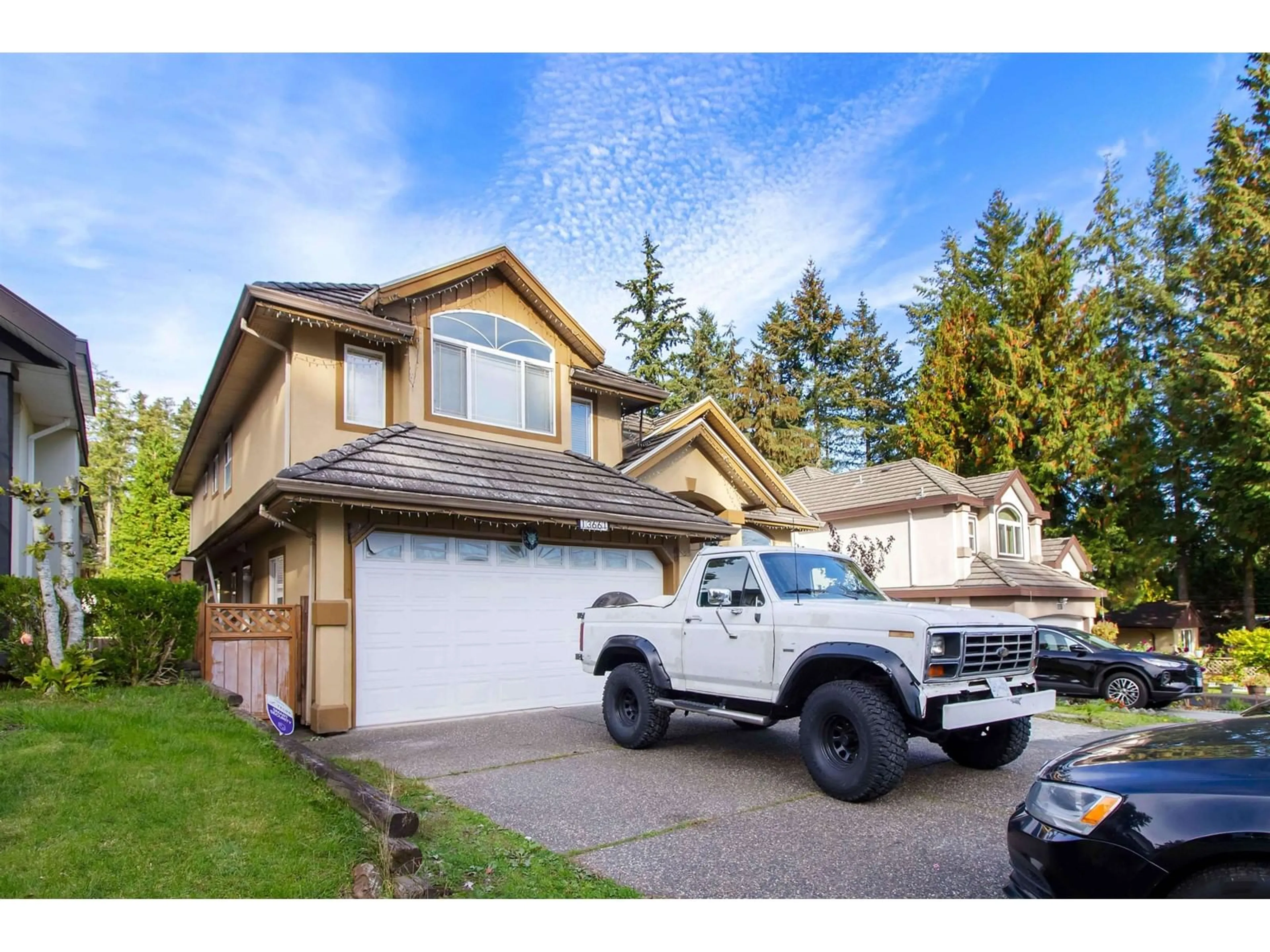 Frontside or backside of a home, the street view for 13661 60 AVENUE, Surrey British Columbia V3X2M7