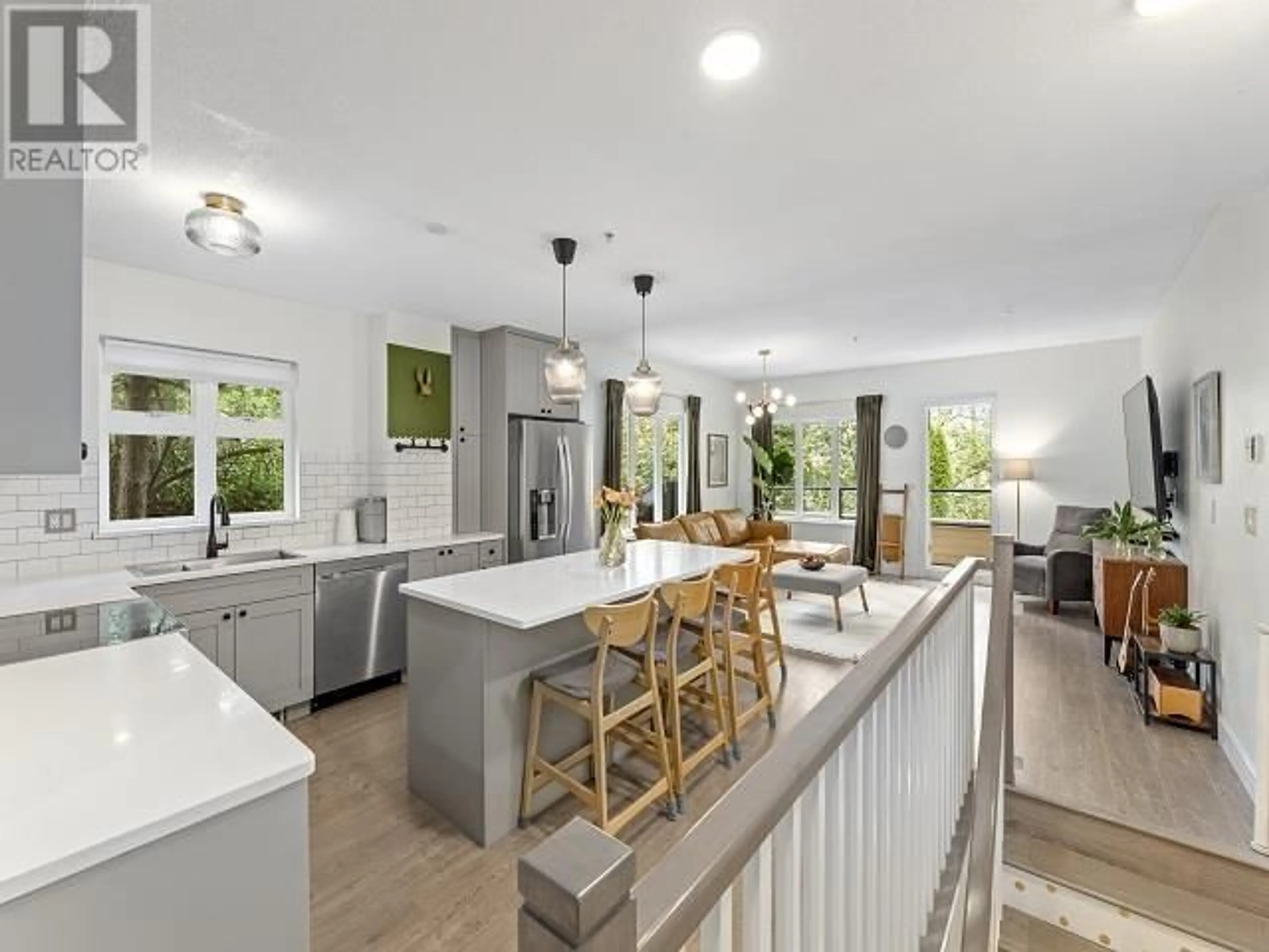 Open concept kitchen for 101 160 SHORELINE CIRCLE, Port Moody British Columbia V3H0B2