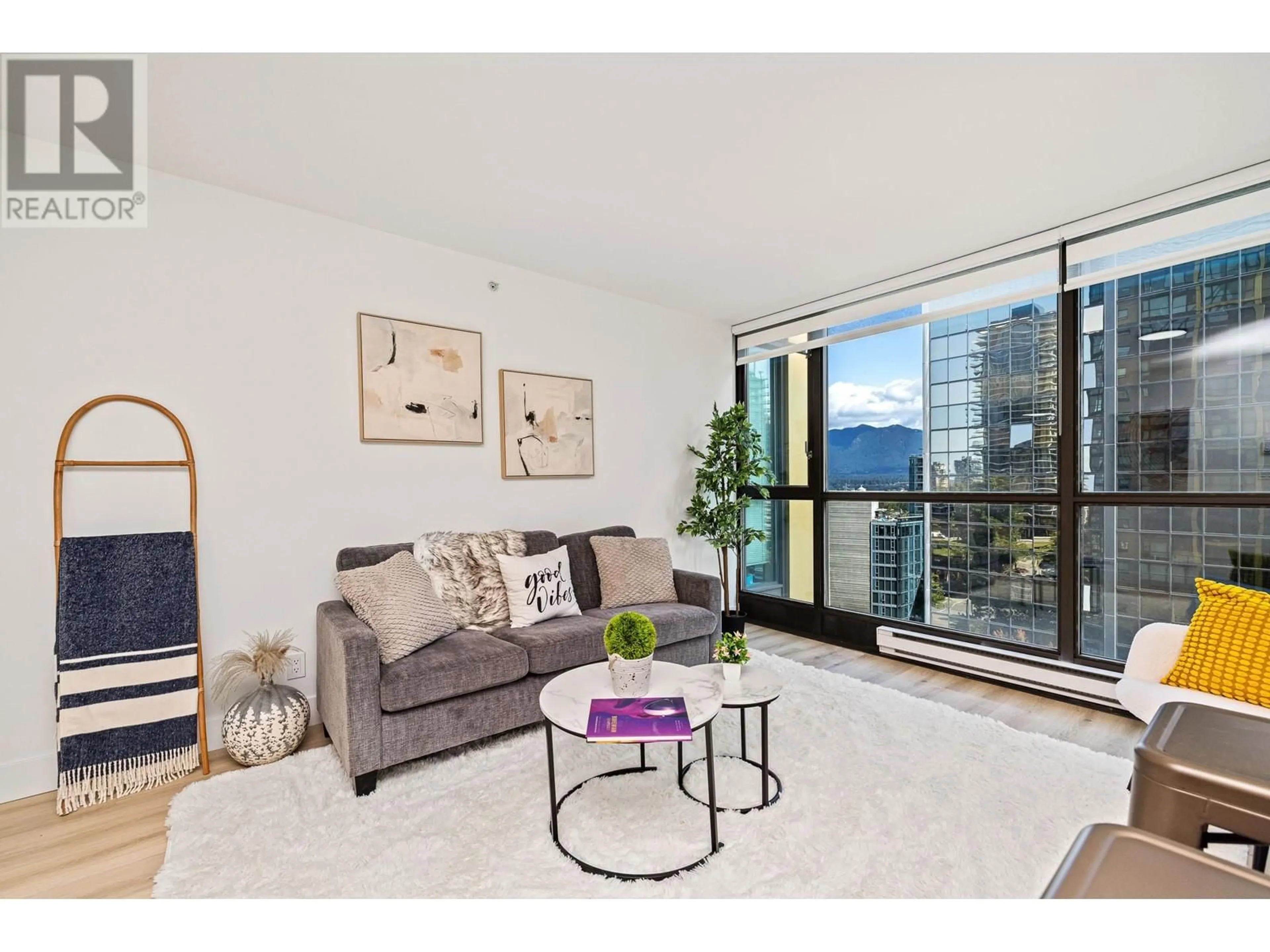 Living room, wood floors for 908 1367 ALBERNI STREET, Vancouver British Columbia V6E4R9