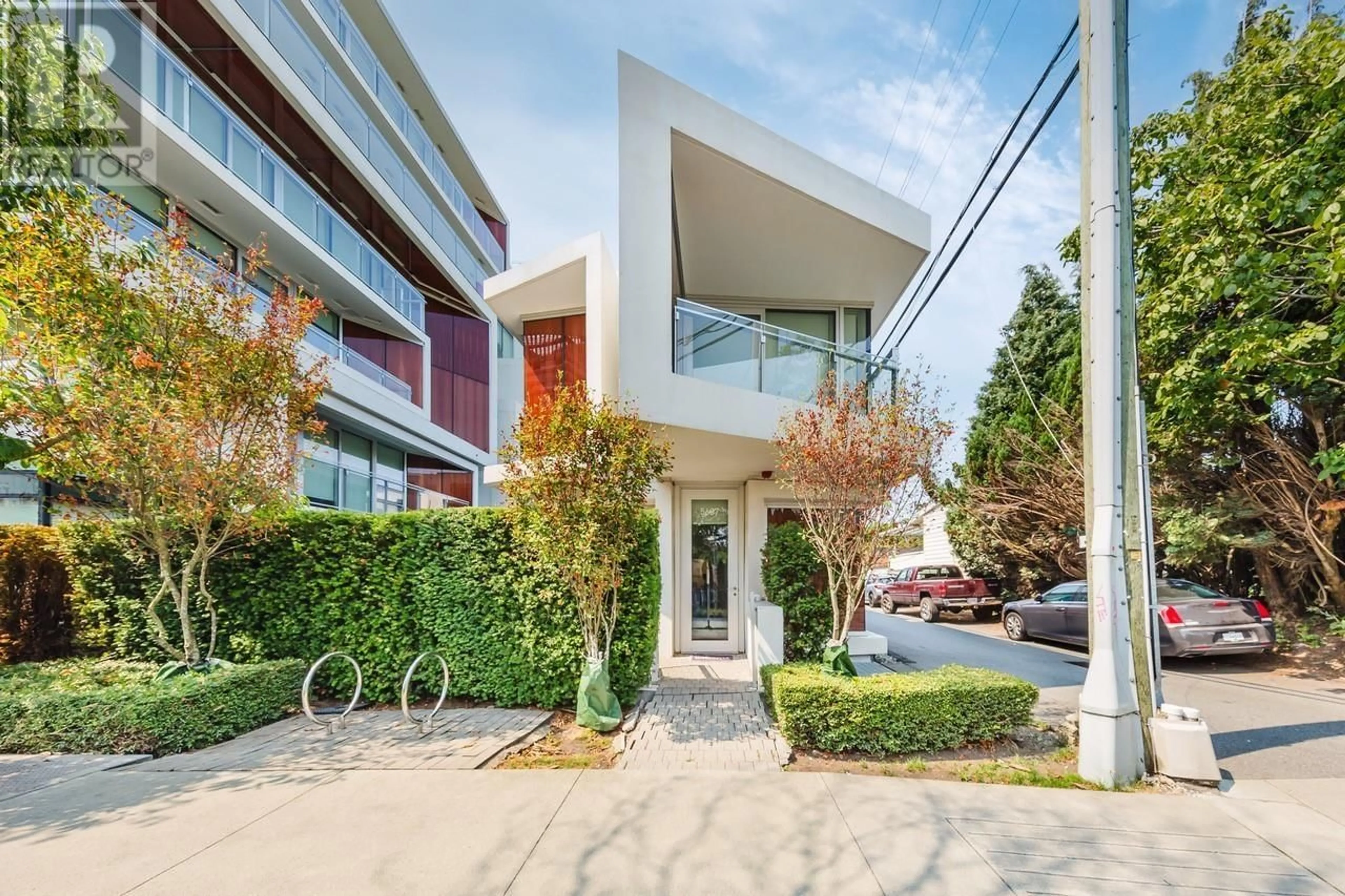 A pic from exterior of the house or condo, the street view for 5687 BAILLIE STREET, Vancouver British Columbia V5Z3M7