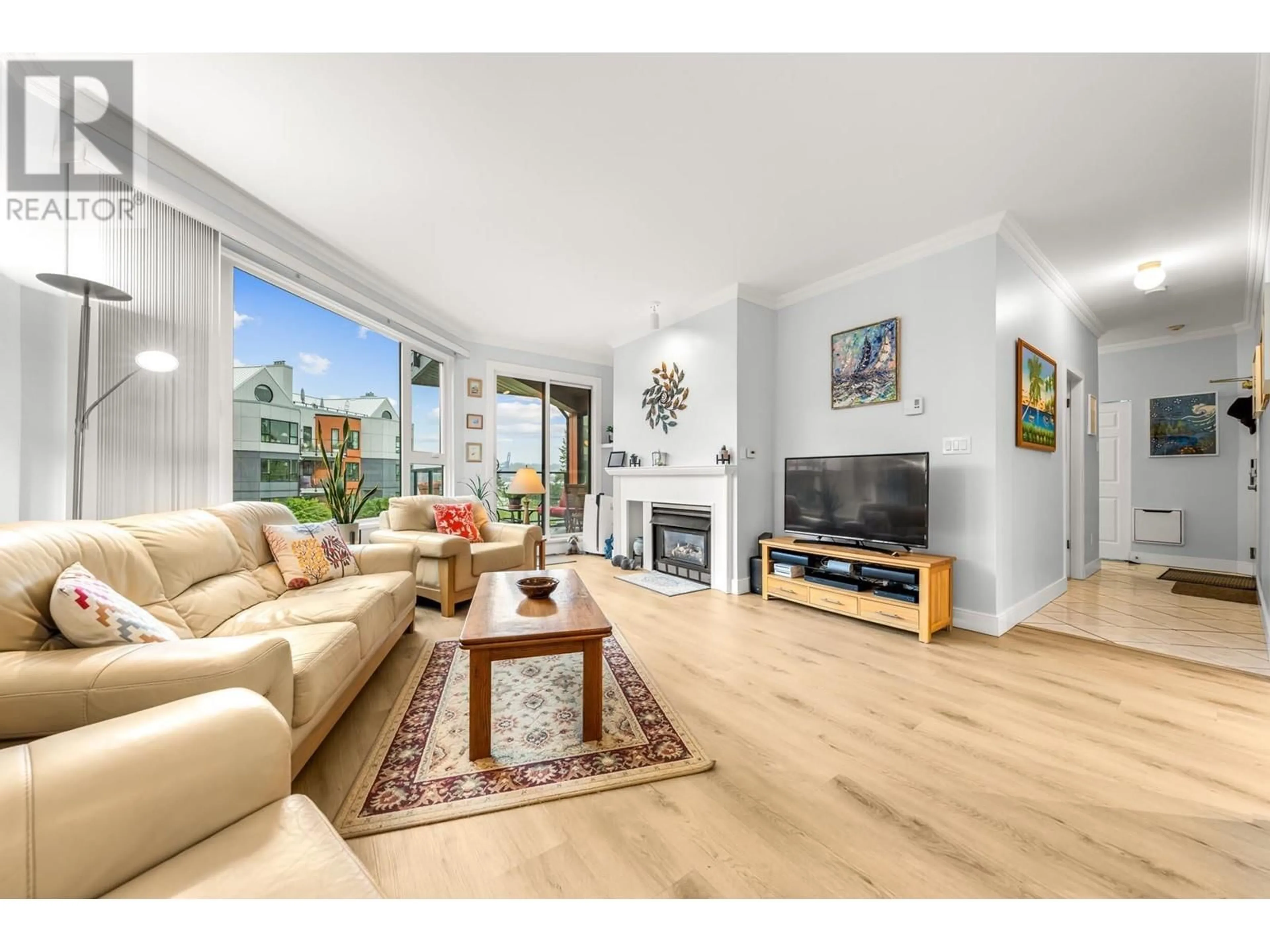 Living room, wood floors for 316 1150 QUAYSIDE DRIVE, New Westminster British Columbia V3M6E1