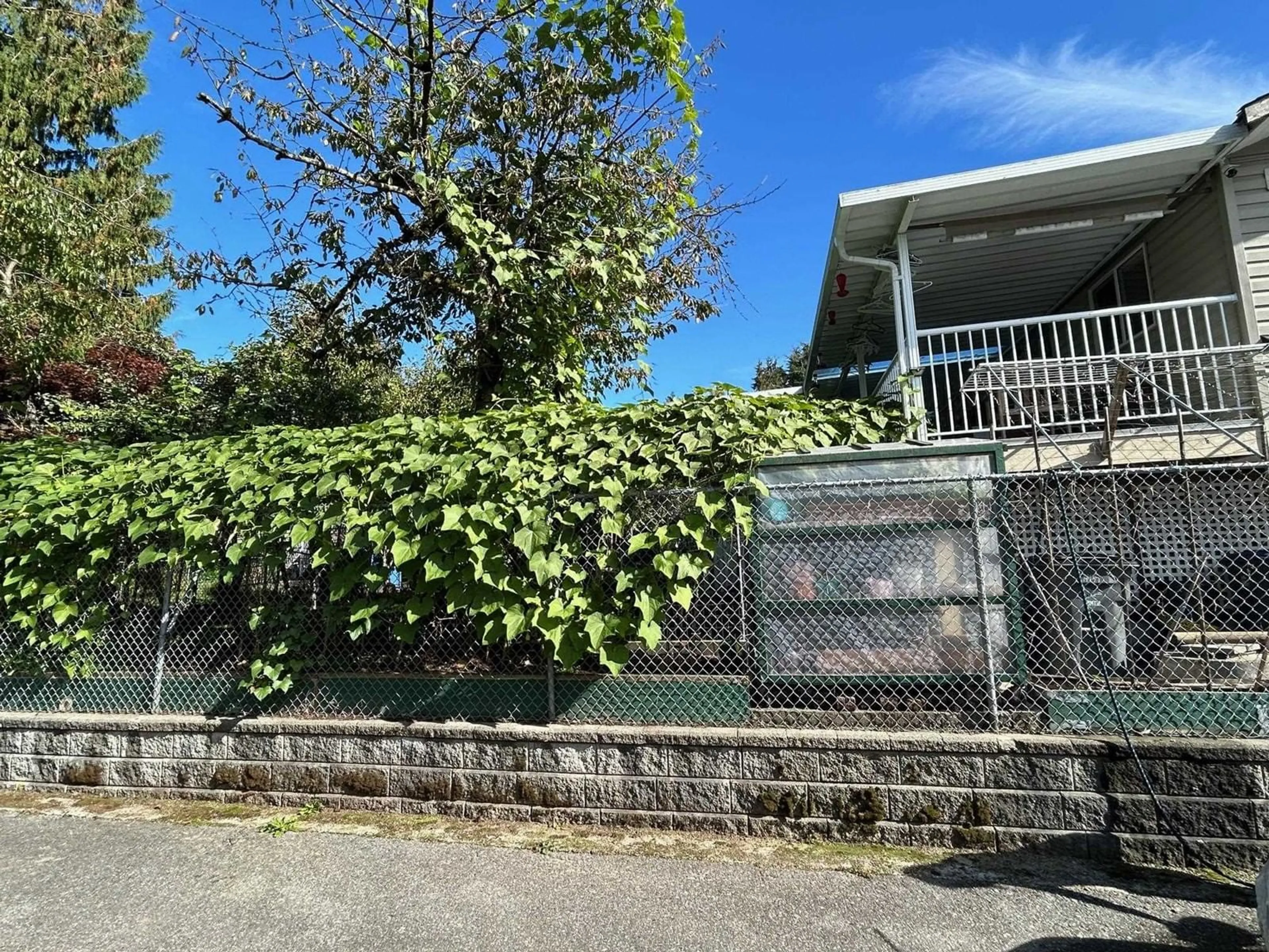 Unknown for 14435 102B, Surrey British Columbia V3R6M6