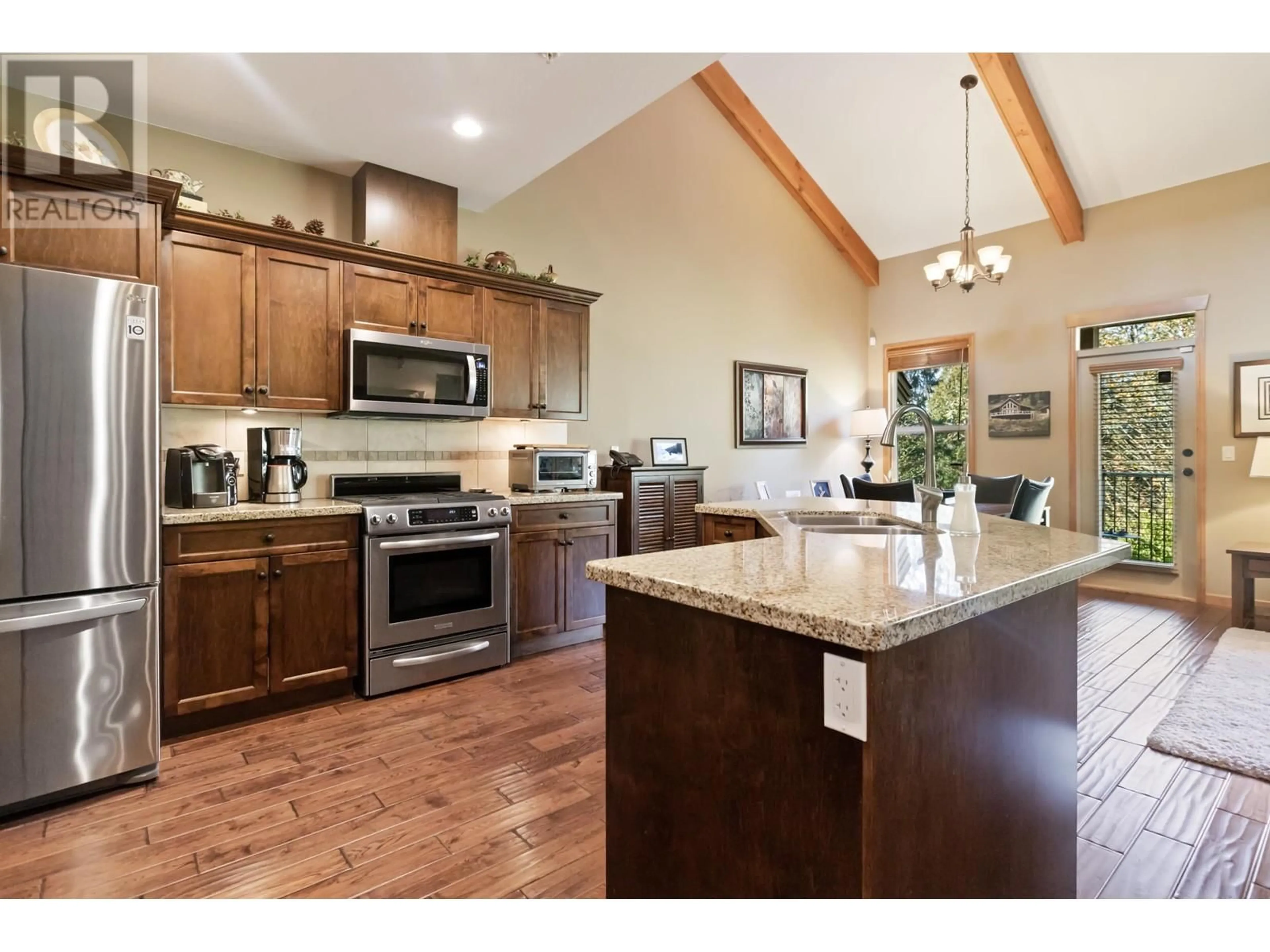 Open concept kitchen for 72 24185 106B AVENUE, Maple Ridge British Columbia V2W0C6