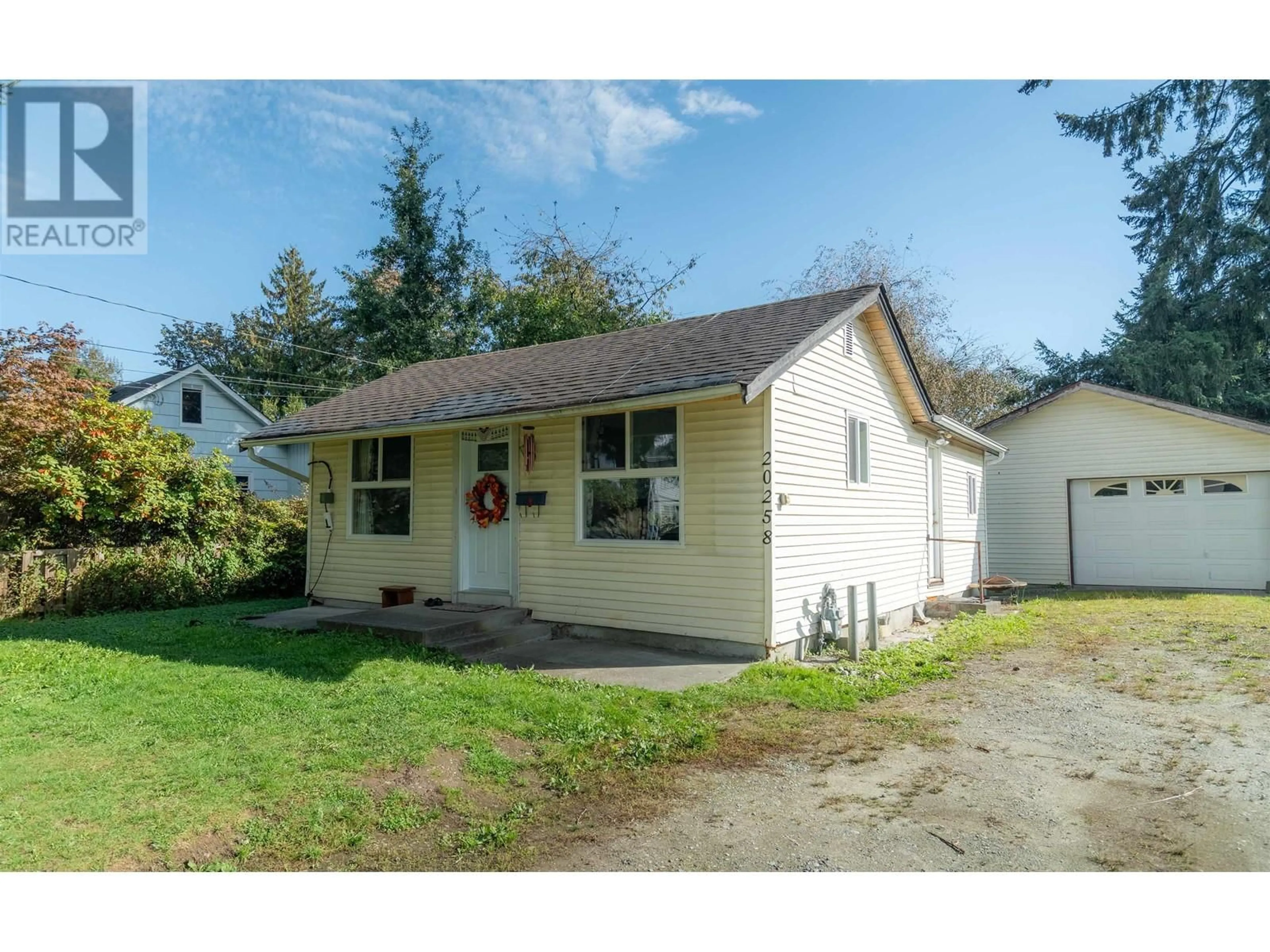 Frontside or backside of a home, cottage for 20258 OSPRING STREET, Maple Ridge British Columbia V2X1K4