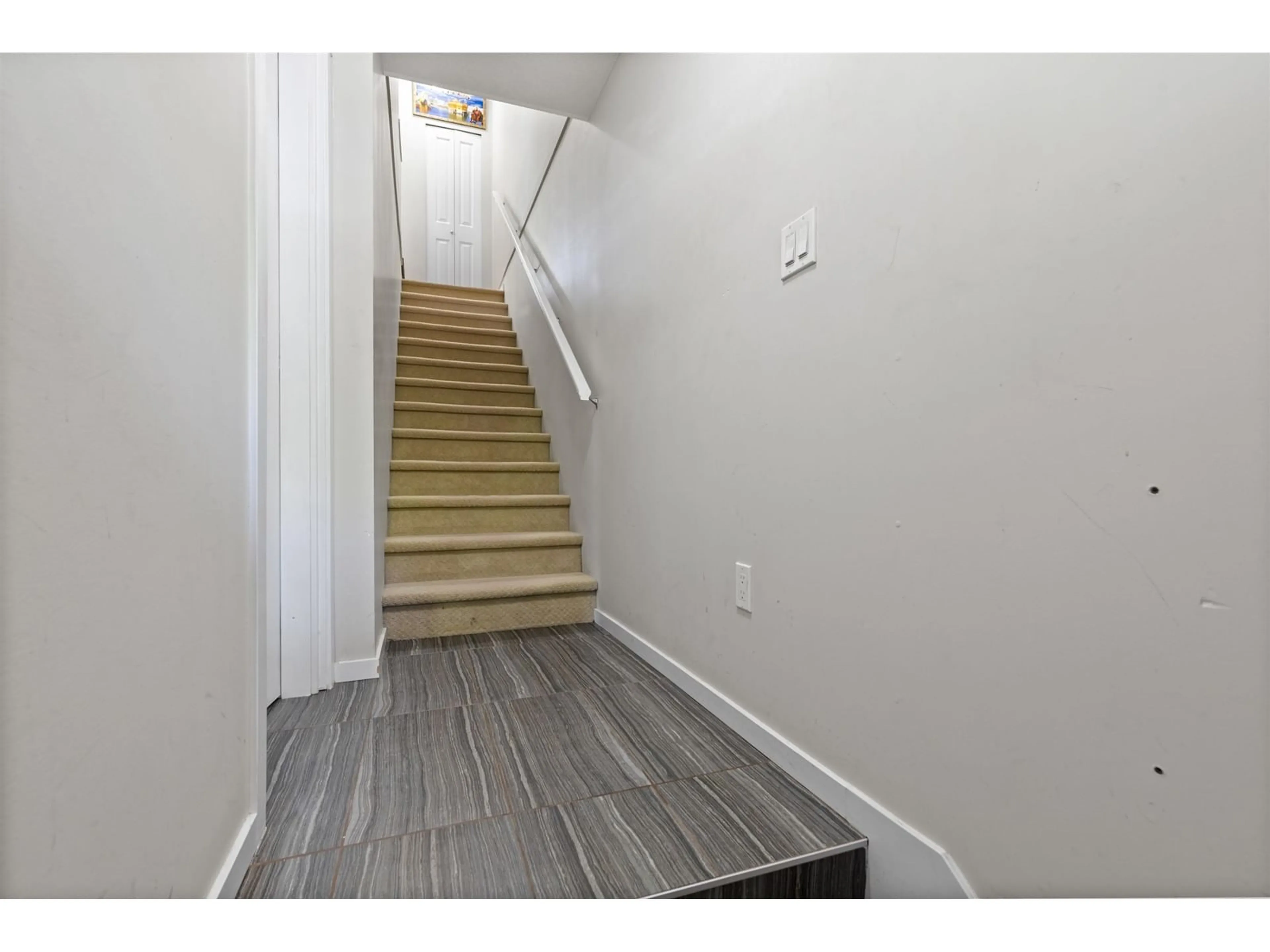 Stairs for 51 13886 62 AVENUE, Surrey British Columbia V3X0G2