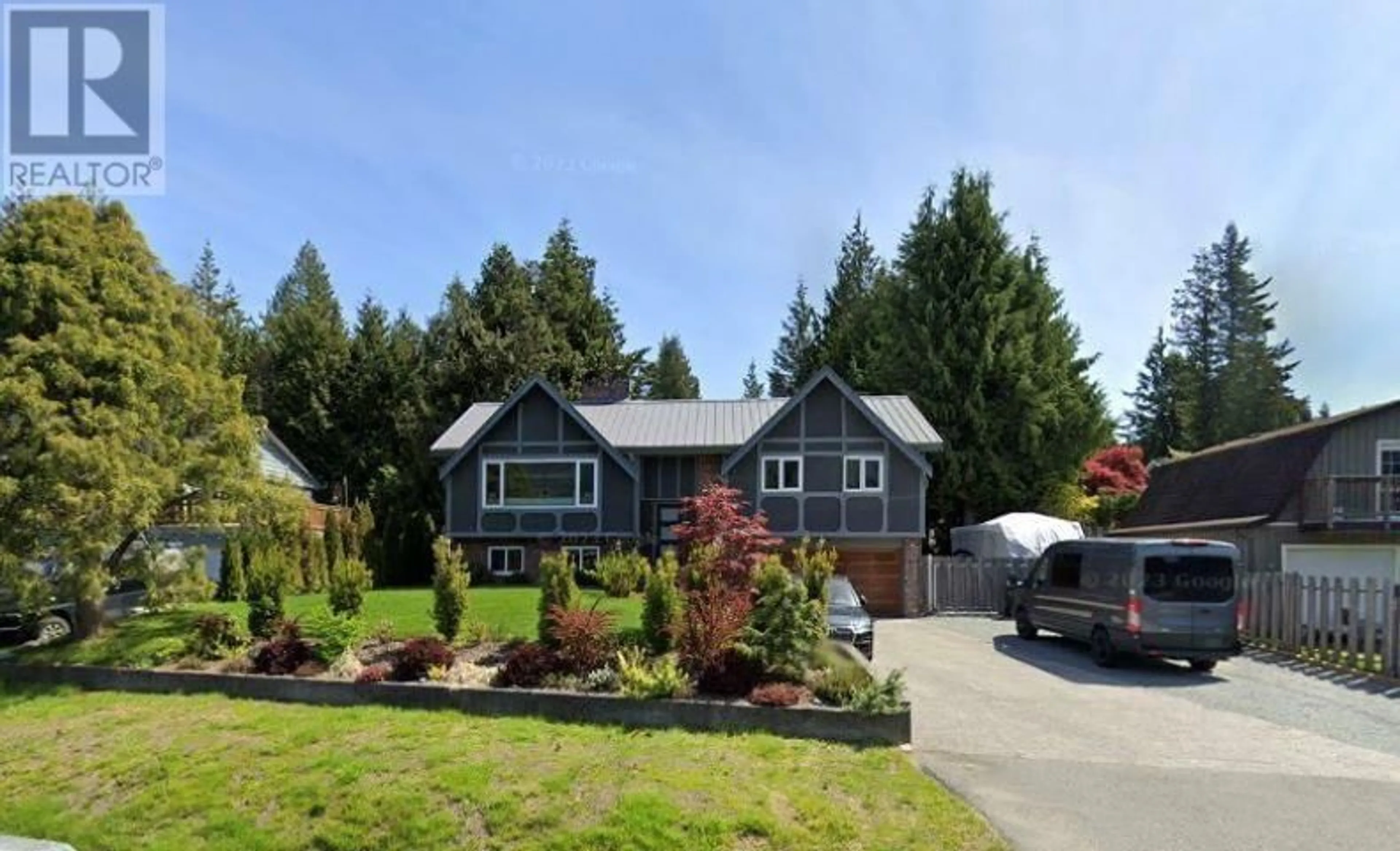 Frontside or backside of a home, the street view for 40402 AYR DRIVE, Squamish British Columbia V8B0P2