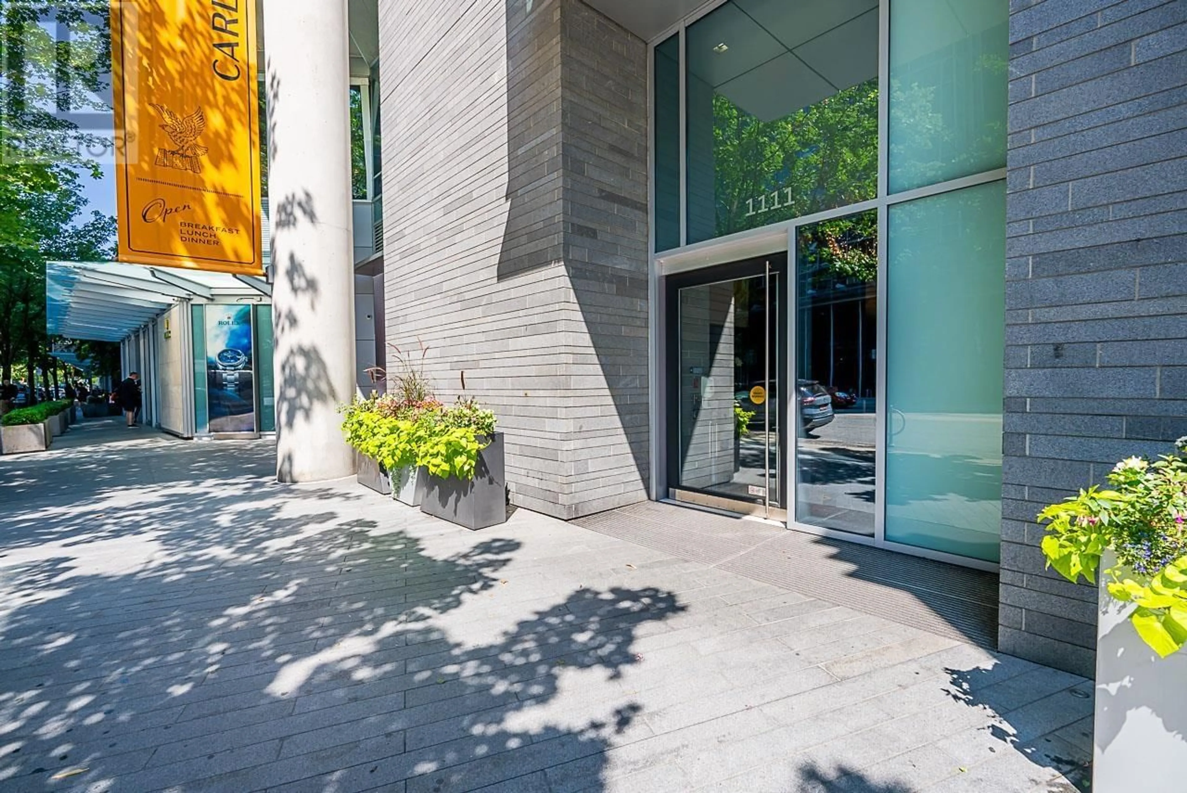 Indoor foyer, cement floor for 2106 1111 ALBERNI STREET, Vancouver British Columbia V6E4V2