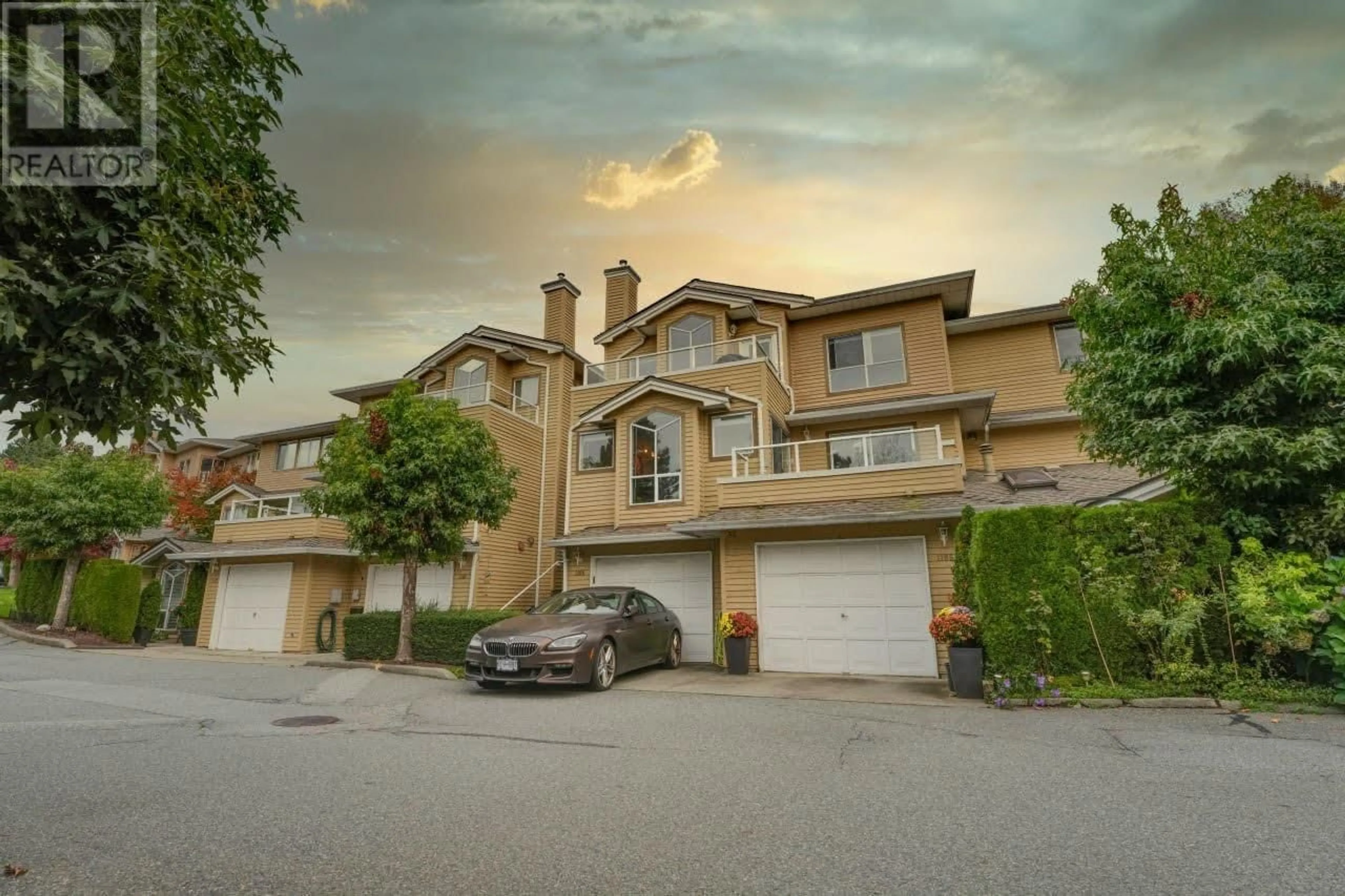 A pic from exterior of the house or condo, the street view for 1108 O'FLAHERTY GATE, Port Coquitlam British Columbia V3C6H2