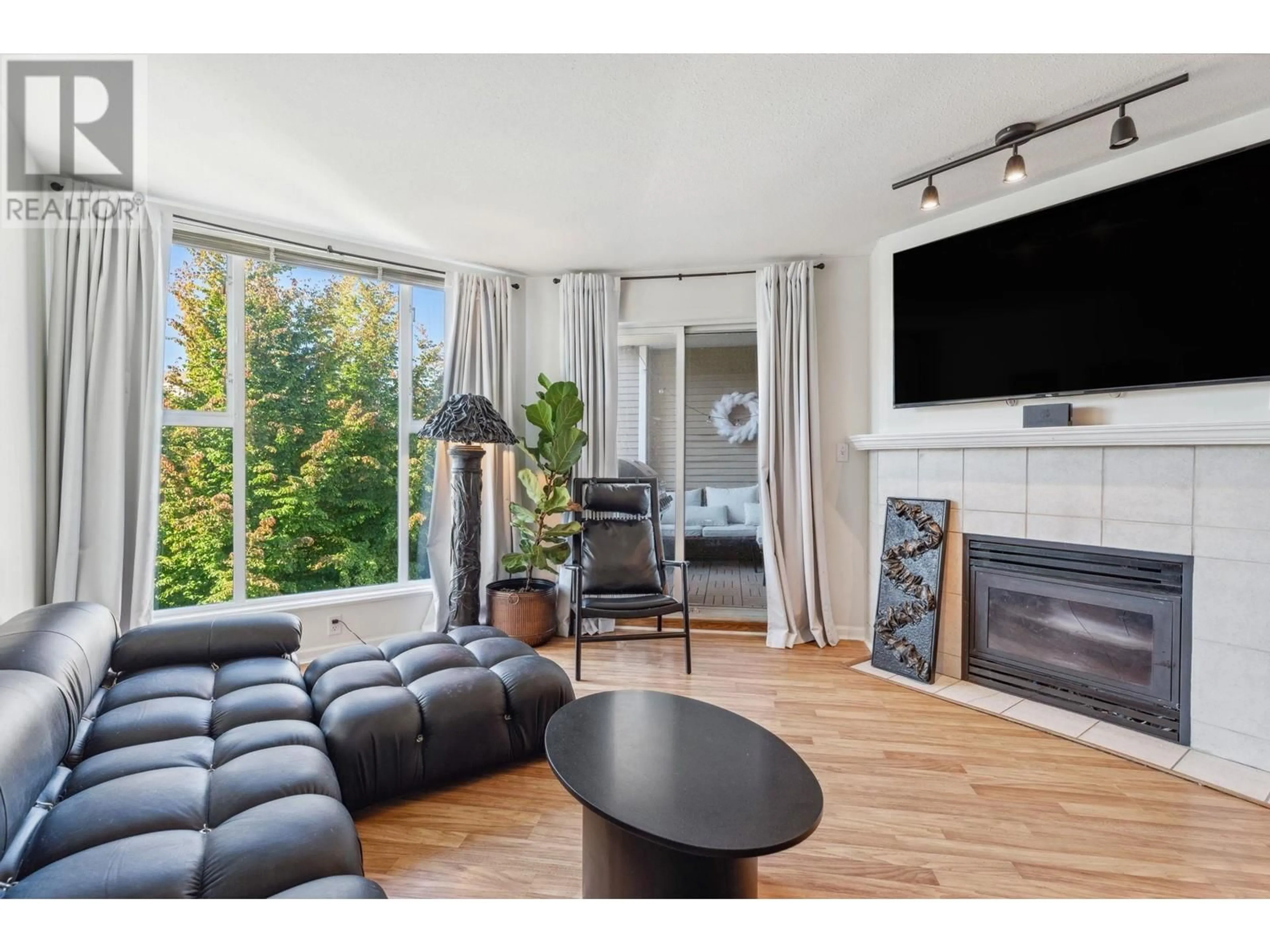 Living room with furniture, unknown for 312 - 12155 191B STREET, Pitt Meadows British Columbia V3Y2S2
