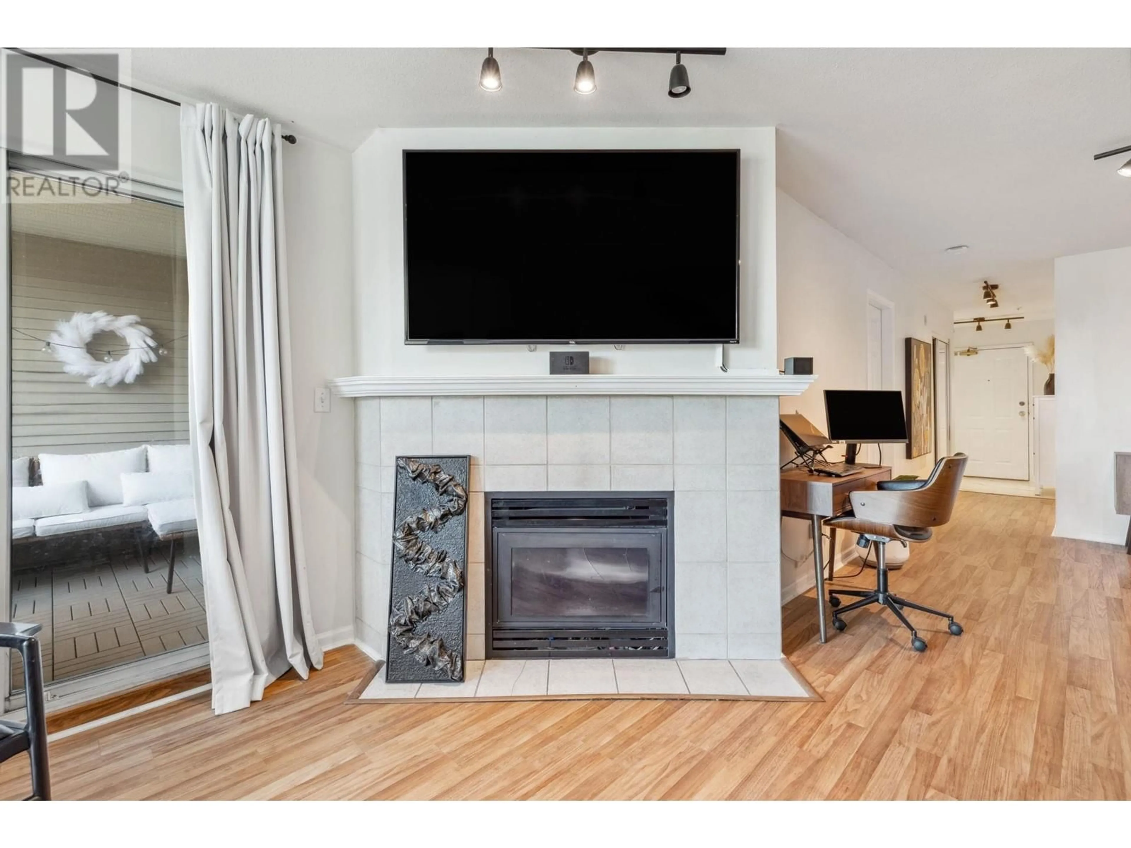 Home theater for 312 - 12155 191B STREET, Pitt Meadows British Columbia V3Y2S2