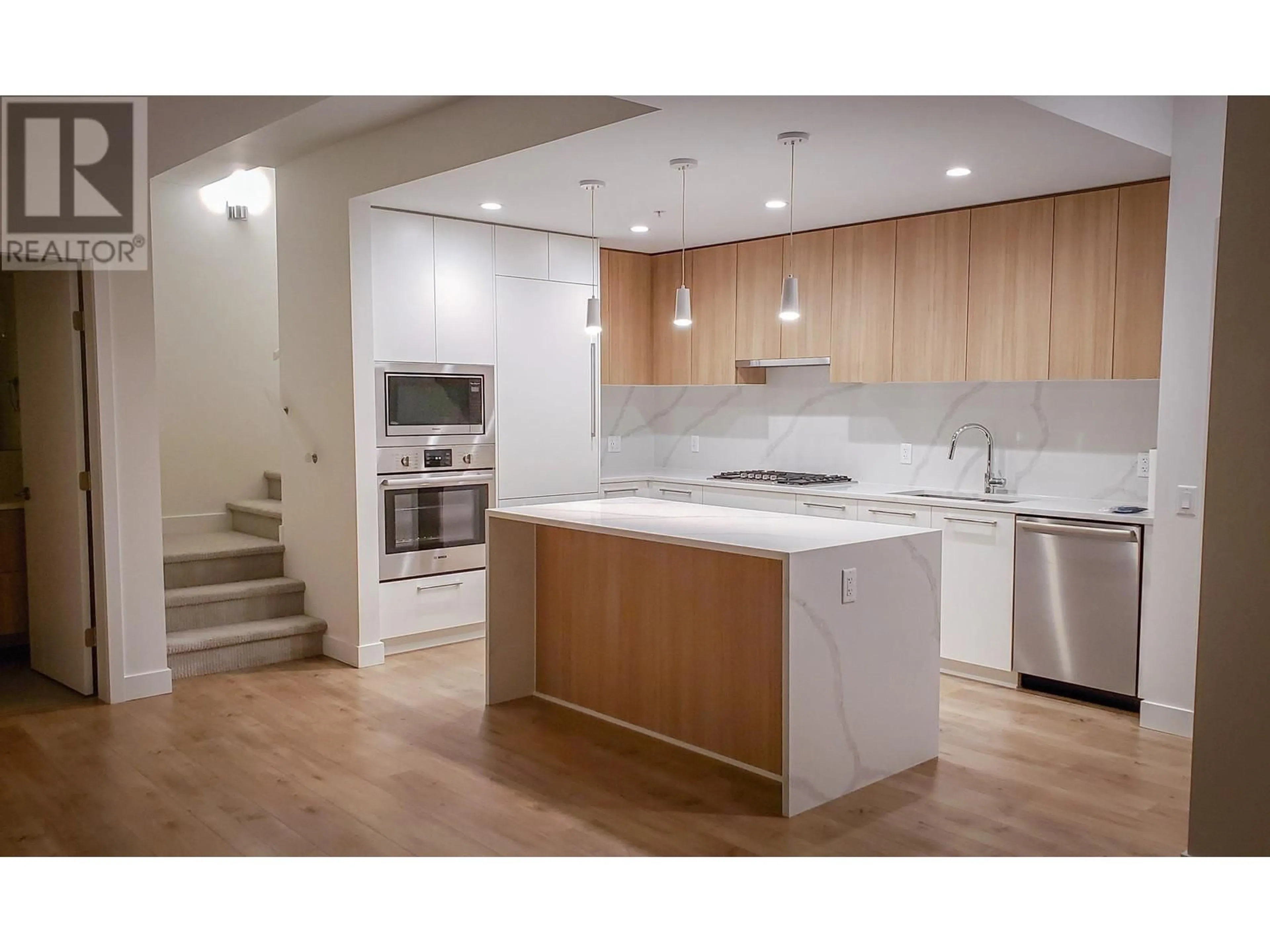 Open concept kitchen for 152 2035 GLENAIRE DRIVE, North Vancouver British Columbia V7P1Y2