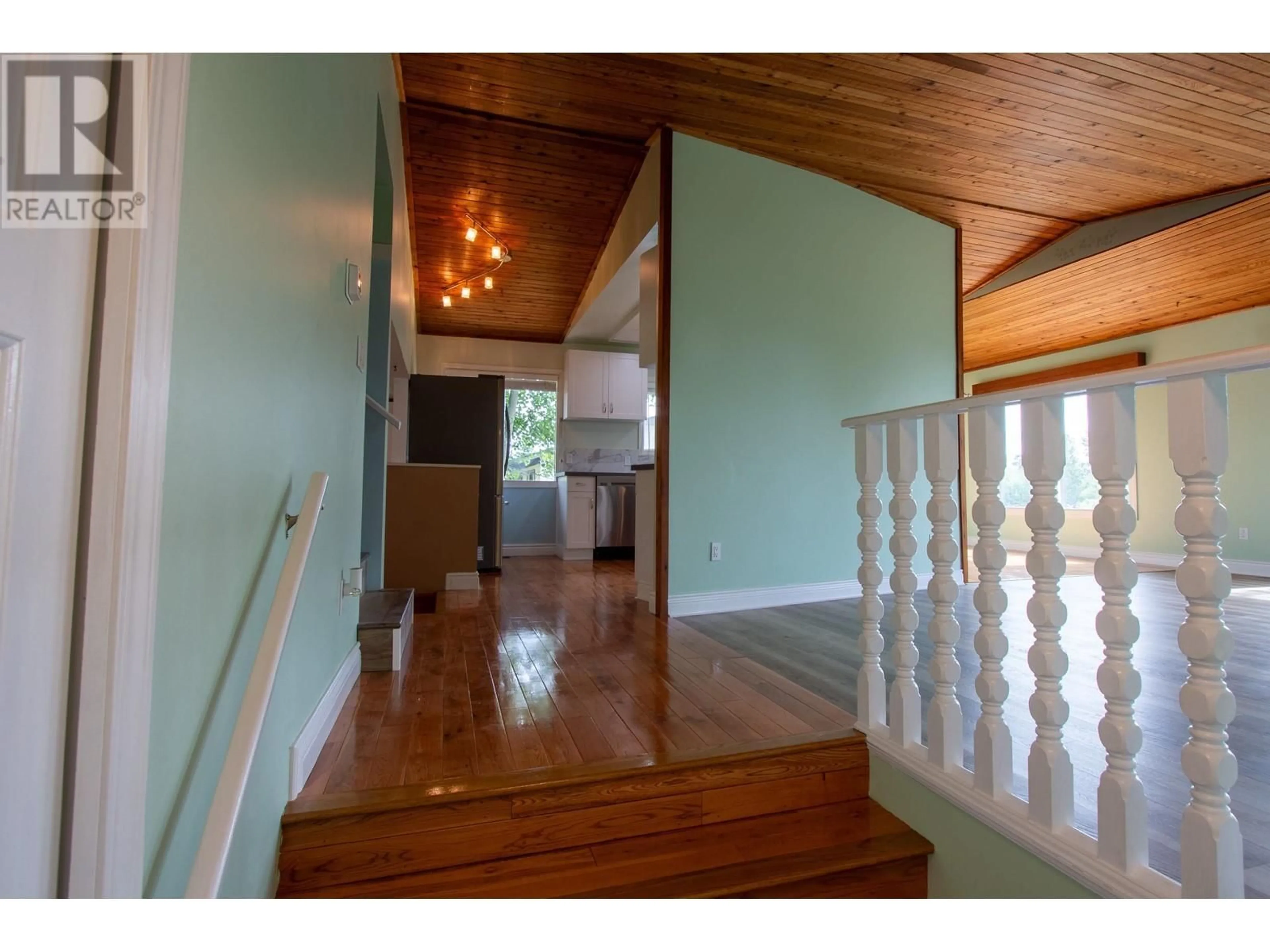 Indoor foyer, wood floors for 7579 ST PATRICK AVENUE, Prince George British Columbia V2N4C7