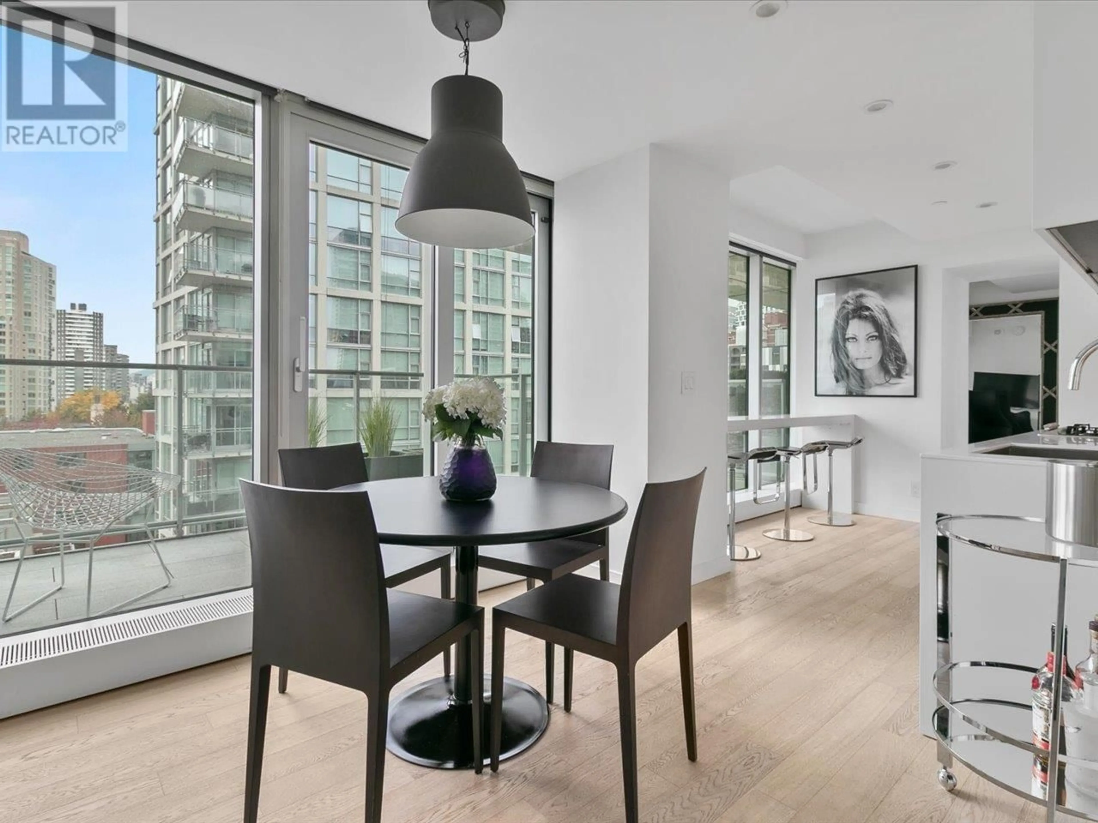 Dining room, wood floors for 1007 1480 HOWE STREET, Vancouver British Columbia V6Z0G5