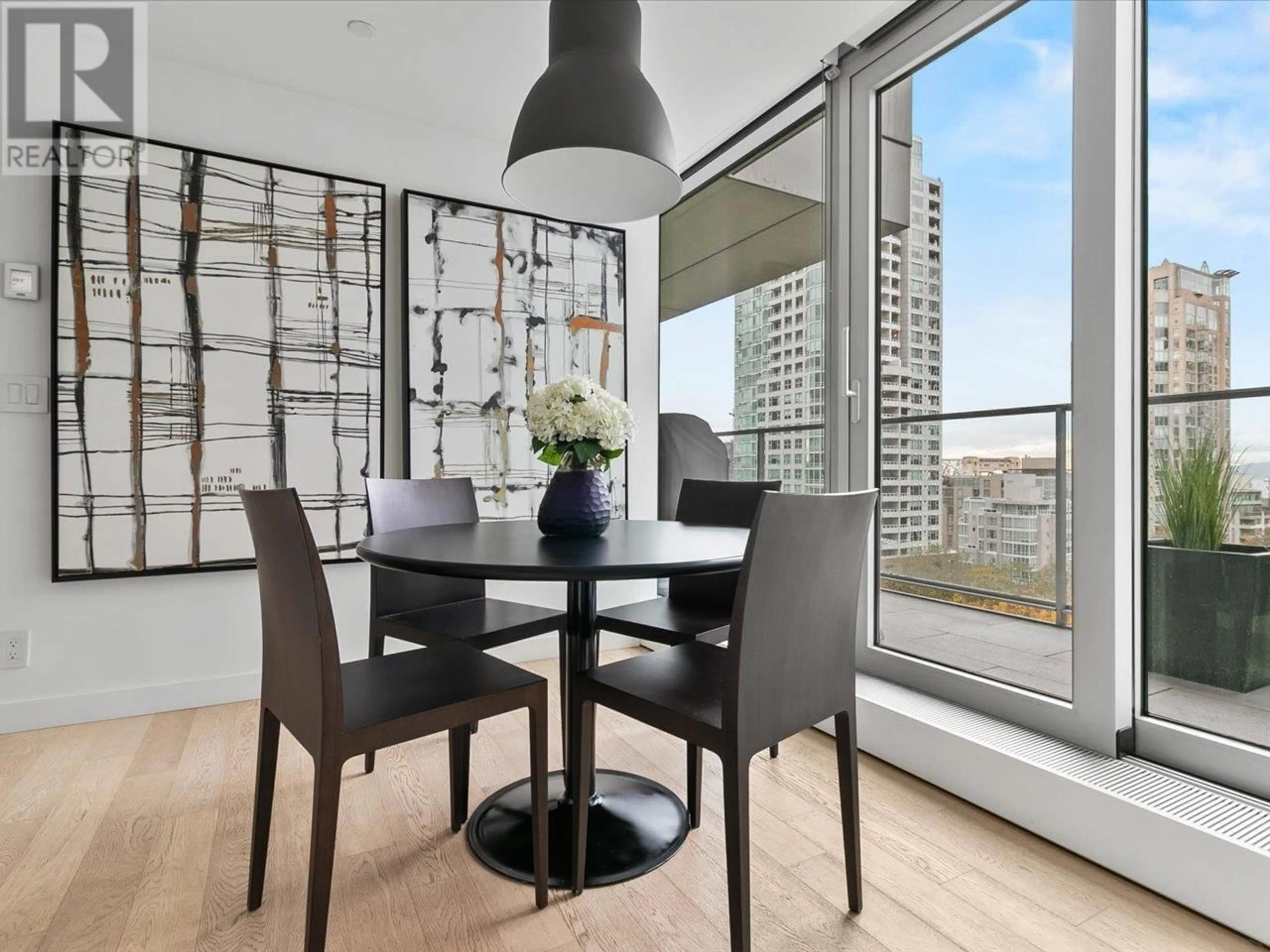 Dining room, wood floors for 1007 1480 HOWE STREET, Vancouver British Columbia V6Z0G5