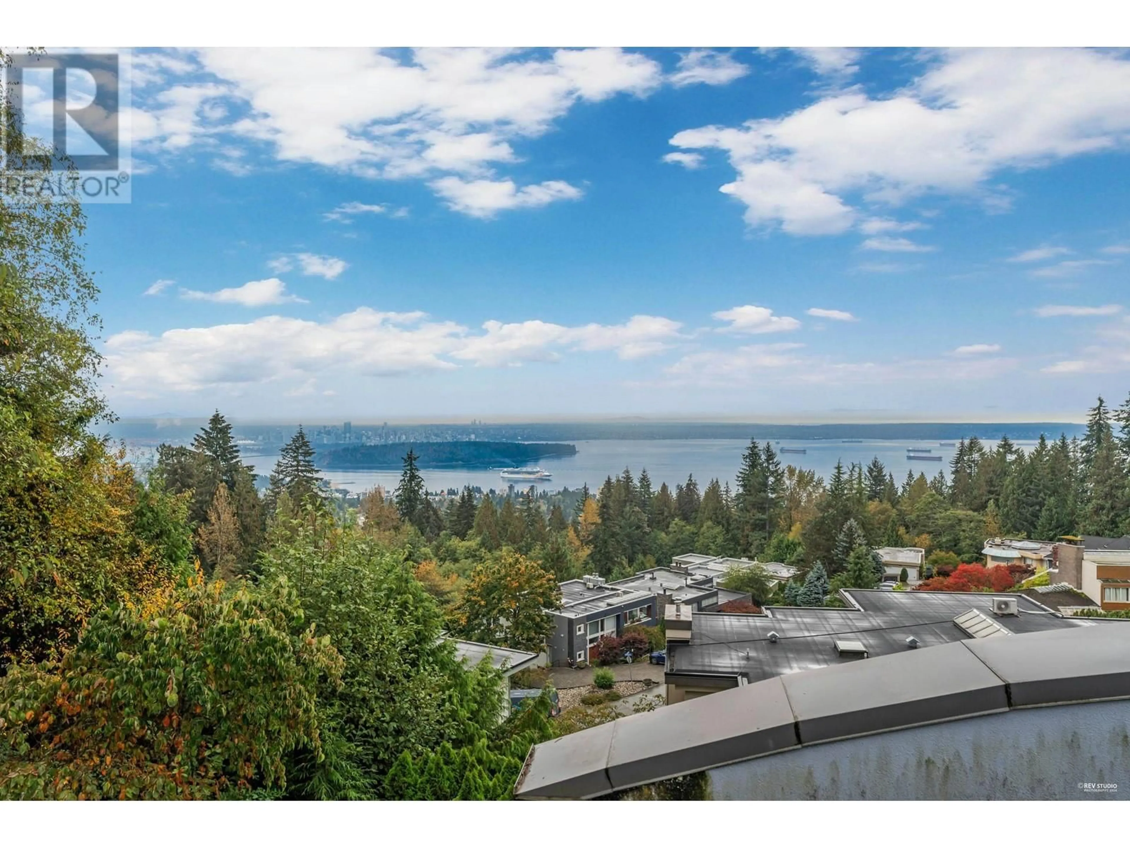 A pic from outside/outdoor area/front of a property/back of a property/a pic from drone, water/lake/river/ocean view for 2617 WESTHILL WAY, West Vancouver British Columbia V7S3G9