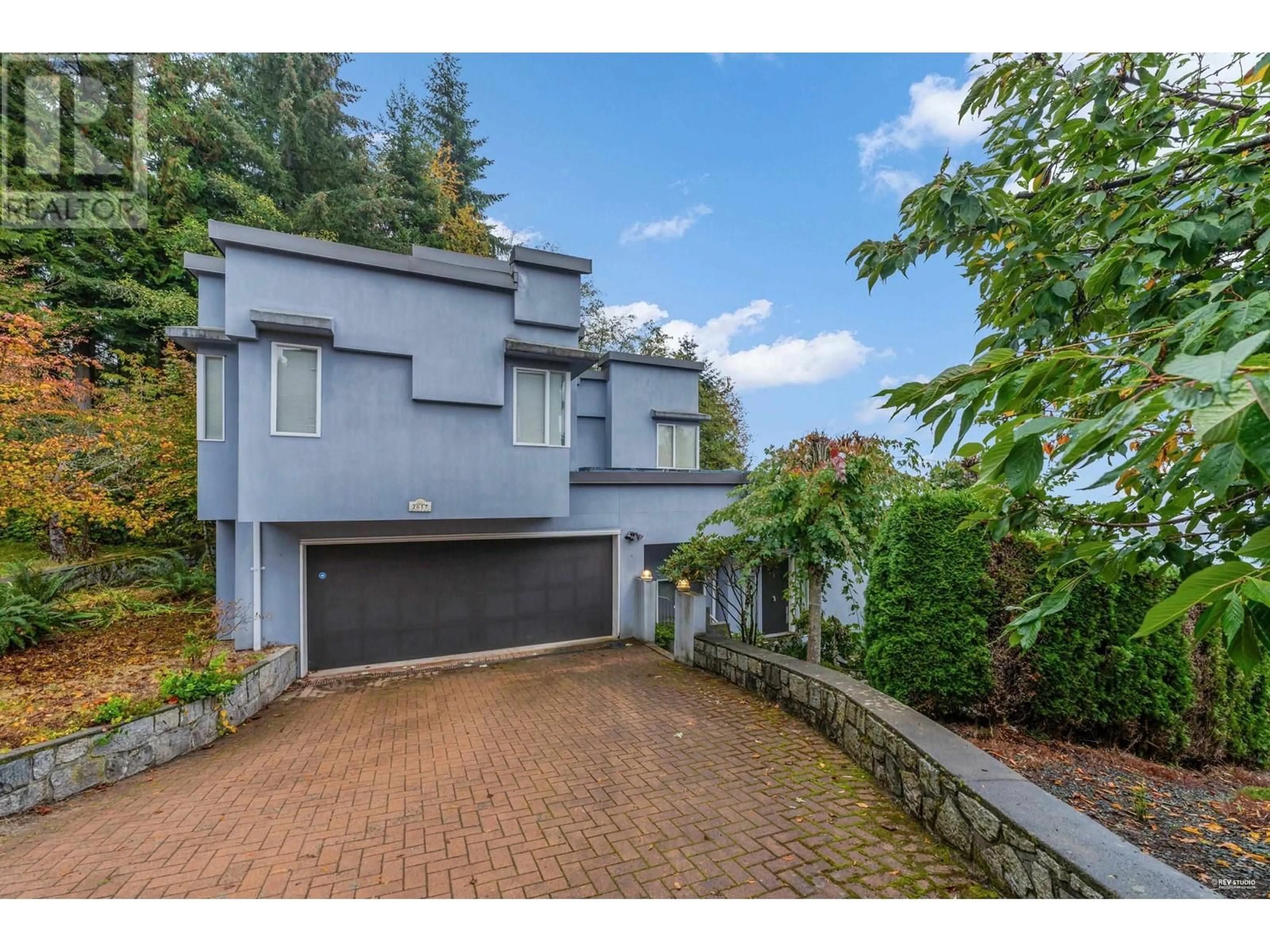 A pic from outside/outdoor area/front of a property/back of a property/a pic from drone, street for 2617 WESTHILL WAY, West Vancouver British Columbia V7S3G9