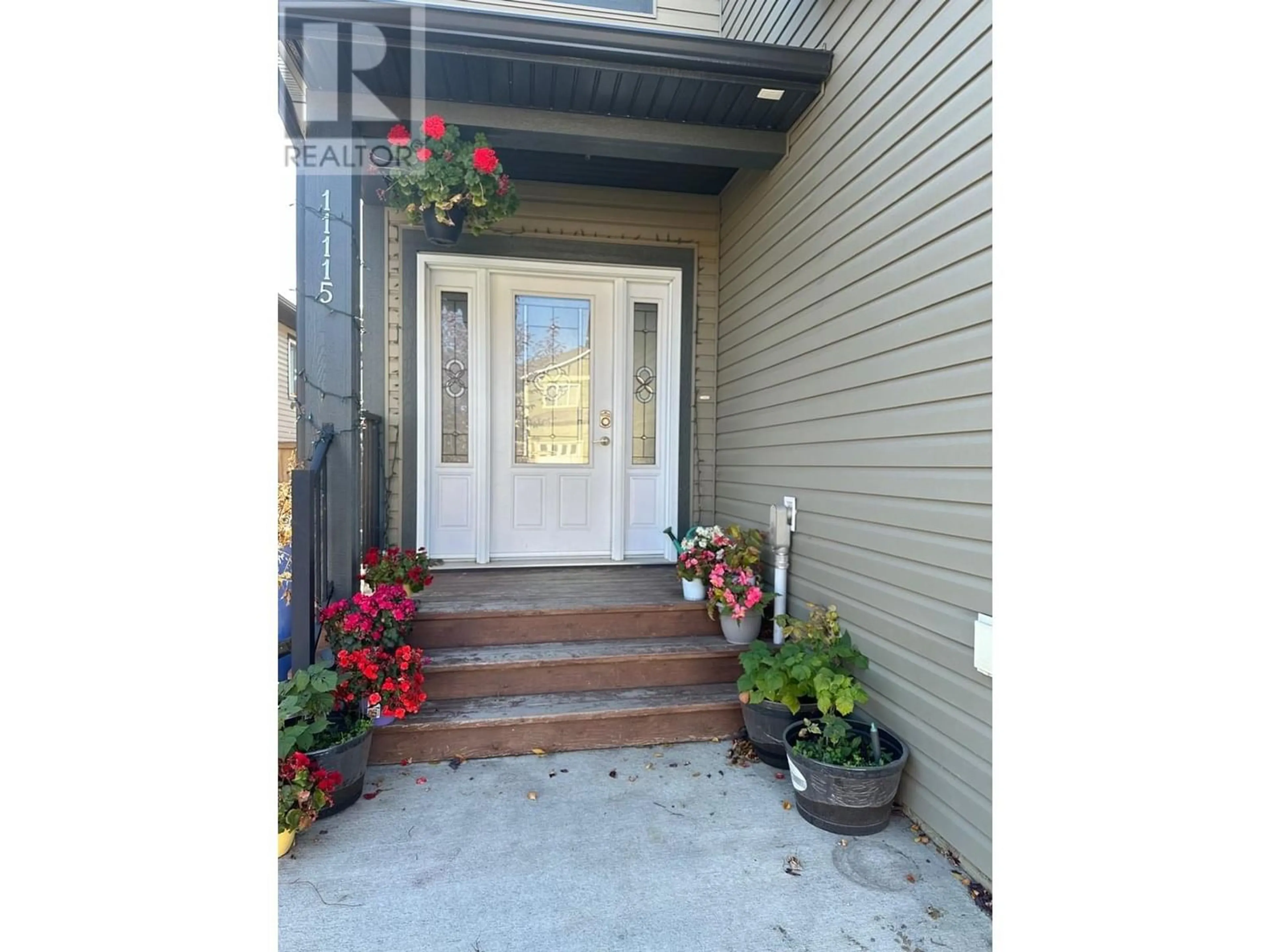 Indoor entryway, cement floor for 11115 104A AVENUE, Fort St. John British Columbia V1J0J3