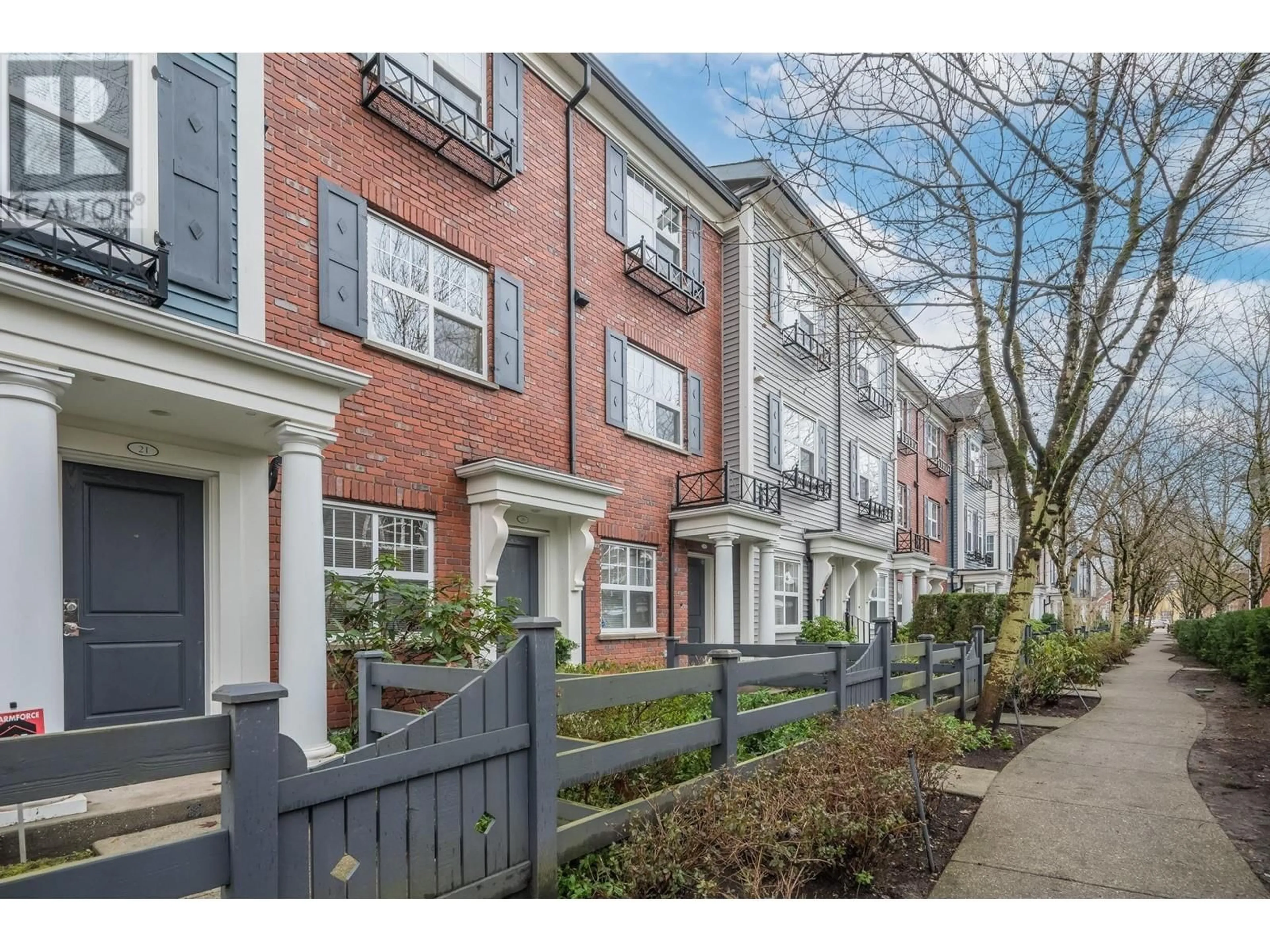 A pic from exterior of the house or condo, the fenced backyard for 20 19538 BISHOPS REACH STREET, Pitt Meadows British Columbia V3Y0C2