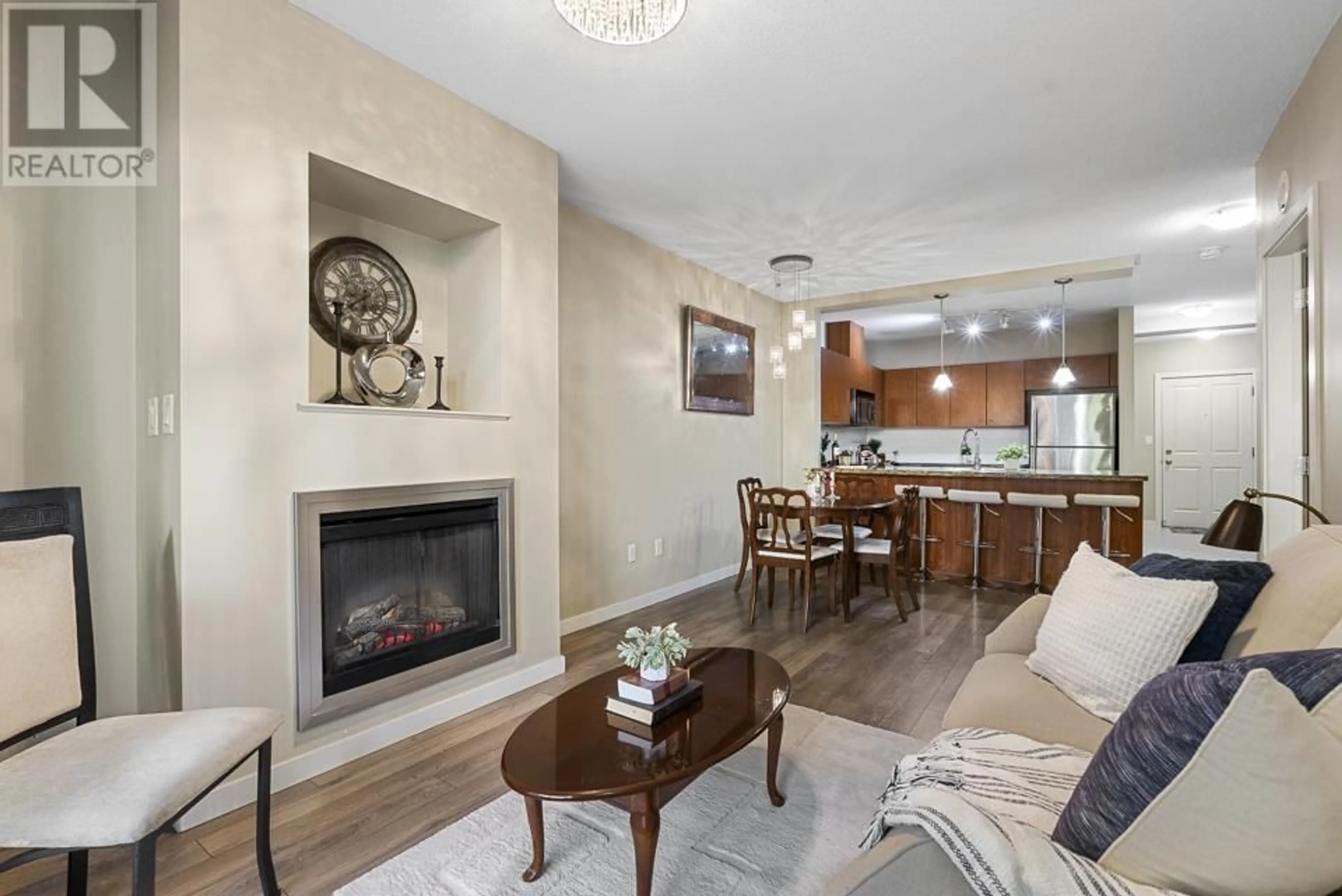 Living room, wood floors for 203 511 ROCHESTER AVENUE, Coquitlam British Columbia V3K0A2