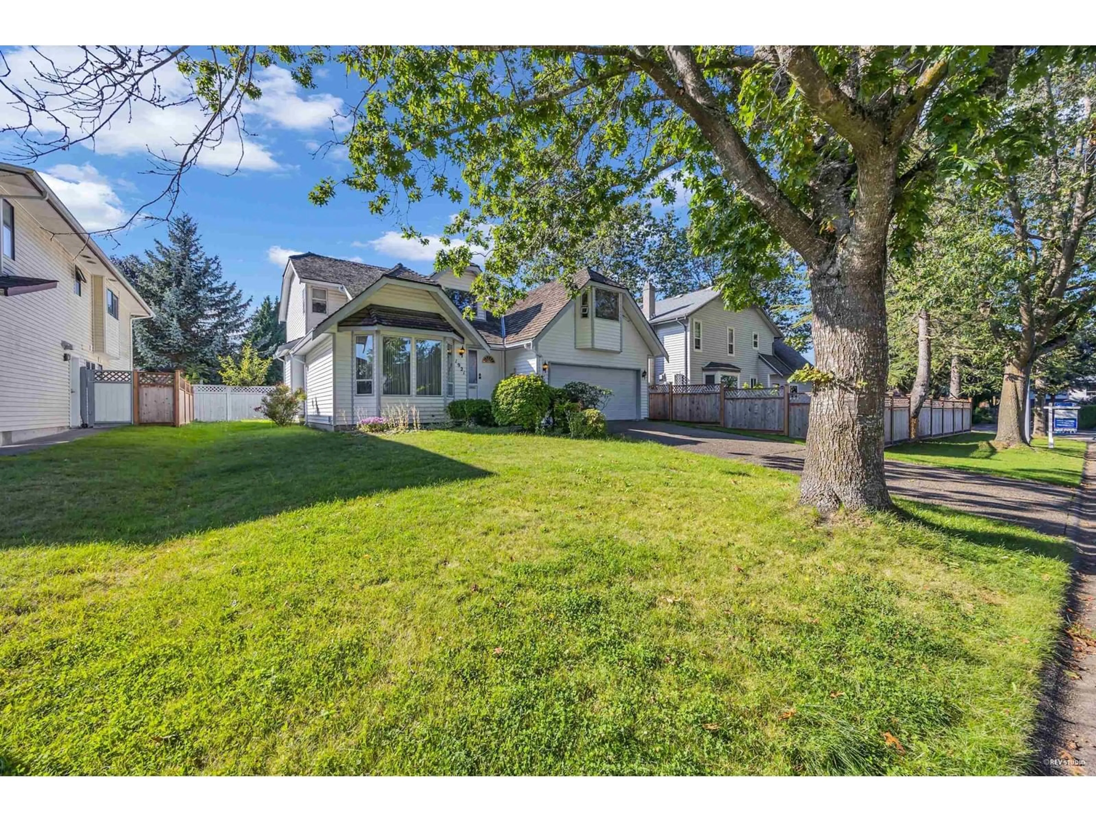 A pic from outside/outdoor area/front of a property/back of a property/a pic from drone, street for 1921 155 STREET, Surrey British Columbia V4A7M9