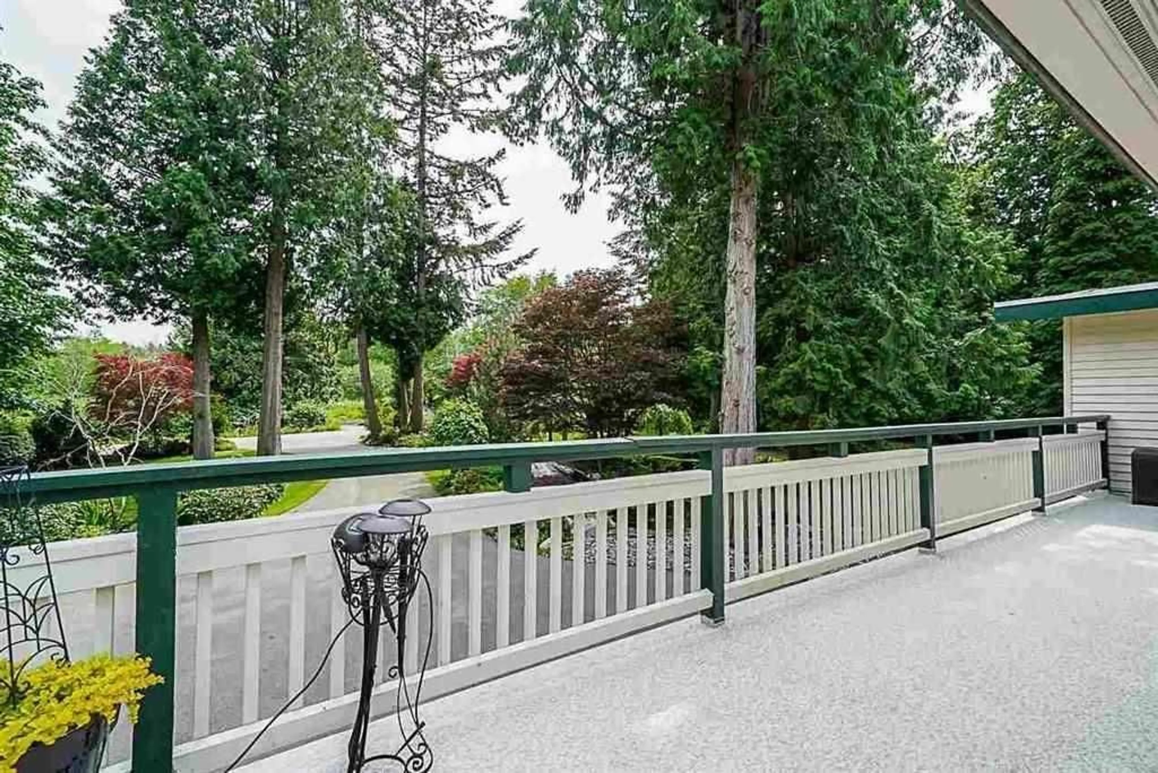 Patio, unknown for 17513 26 AVENUE, Surrey British Columbia V3Z0A4