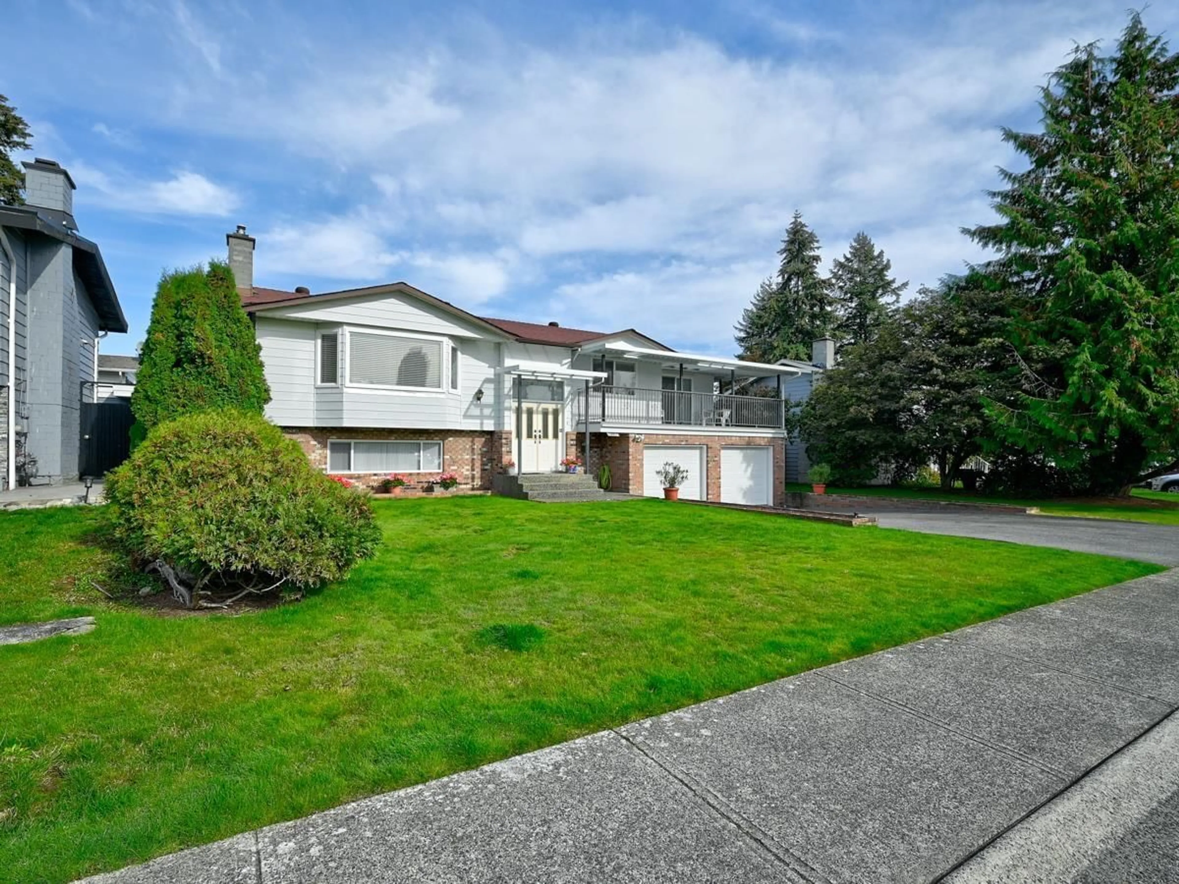 Frontside or backside of a home, the street view for 11869 83 AVENUE, Delta British Columbia V4C2H6