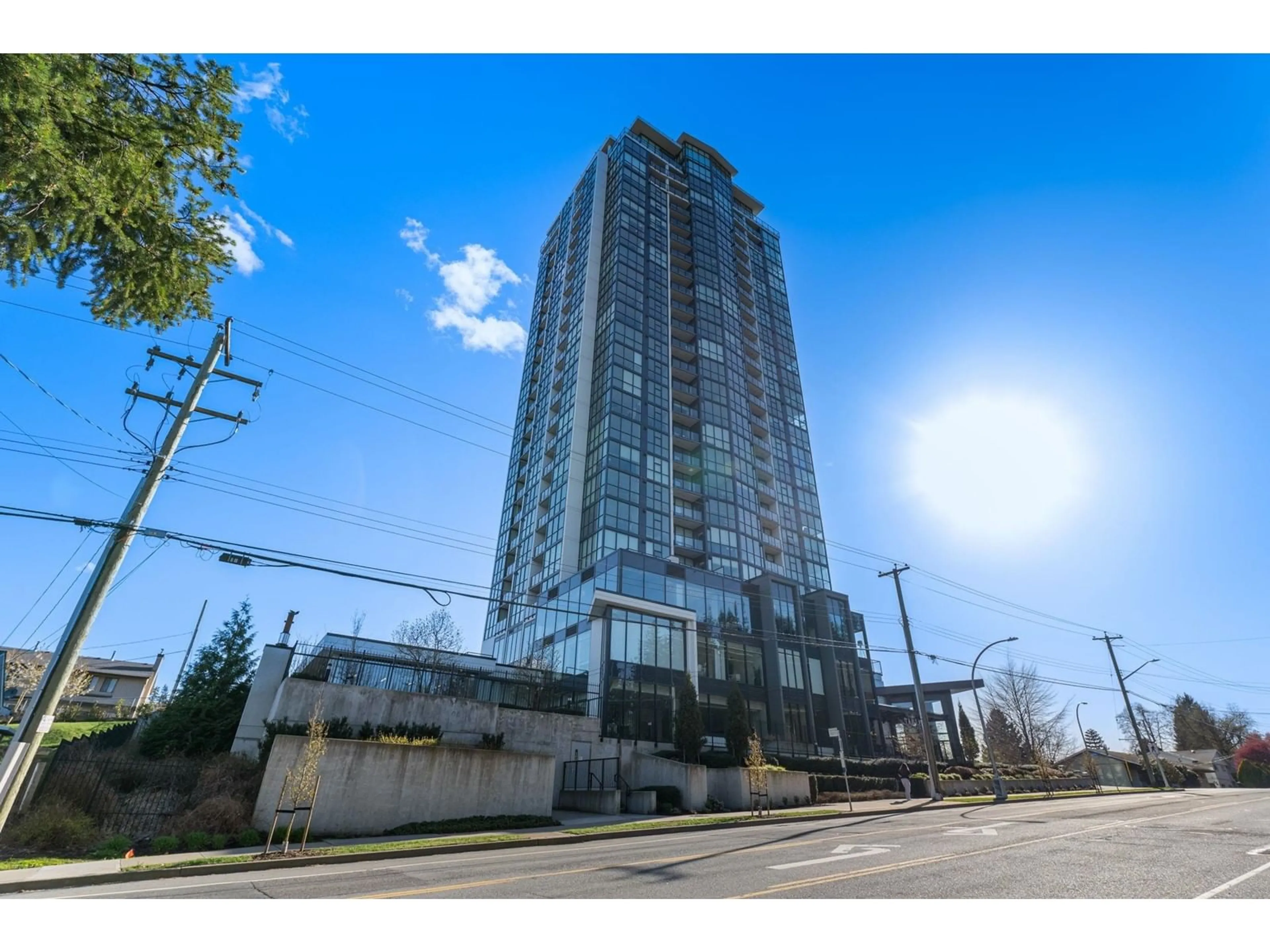 A pic from exterior of the house or condo, the front or back of building for 1708 2180 GLADWIN ROAD, Abbotsford British Columbia V2S0H4