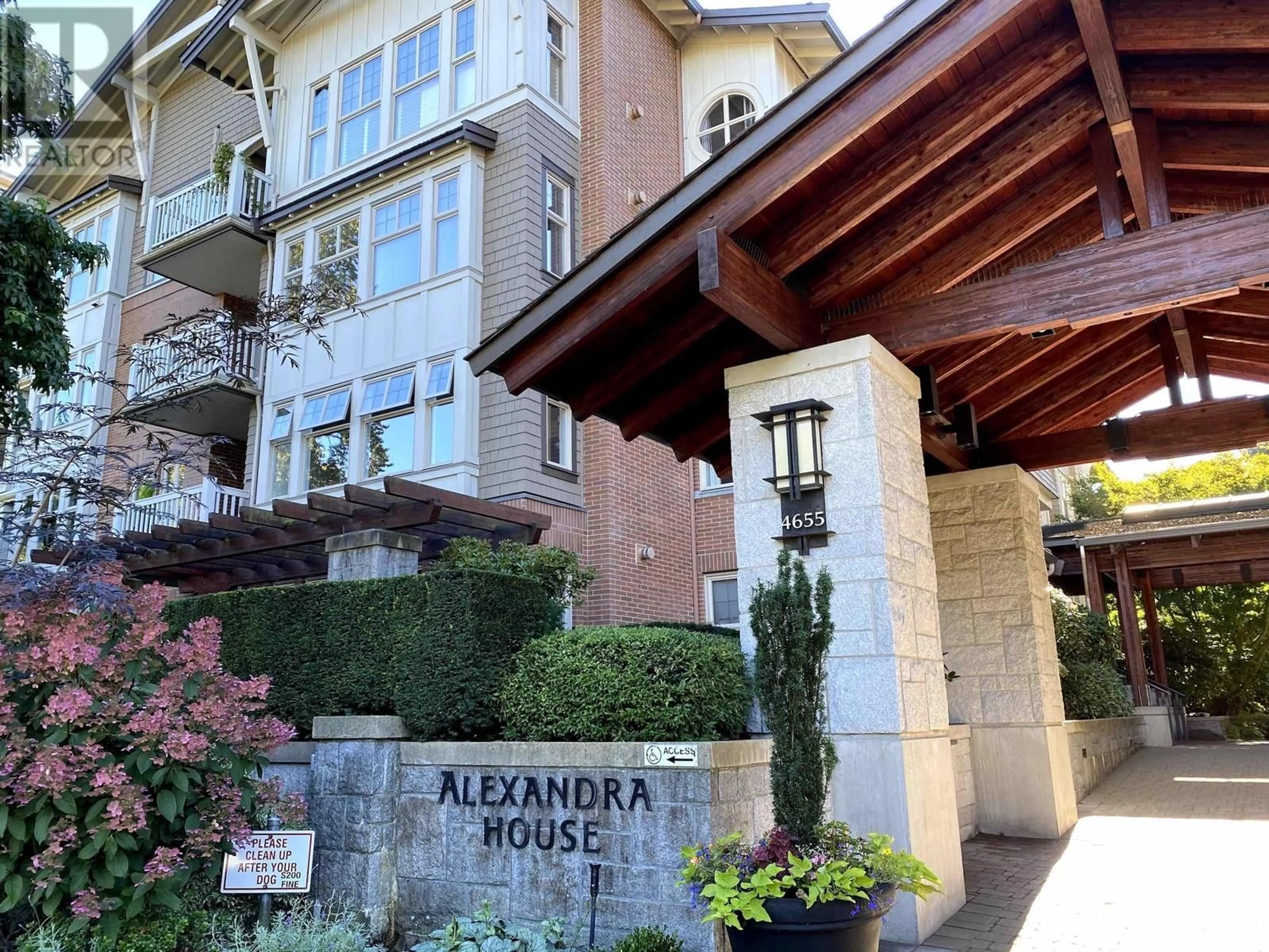 Indoor foyer for 1304 4655 VALLEY DRIVE, Vancouver British Columbia V6J5L6