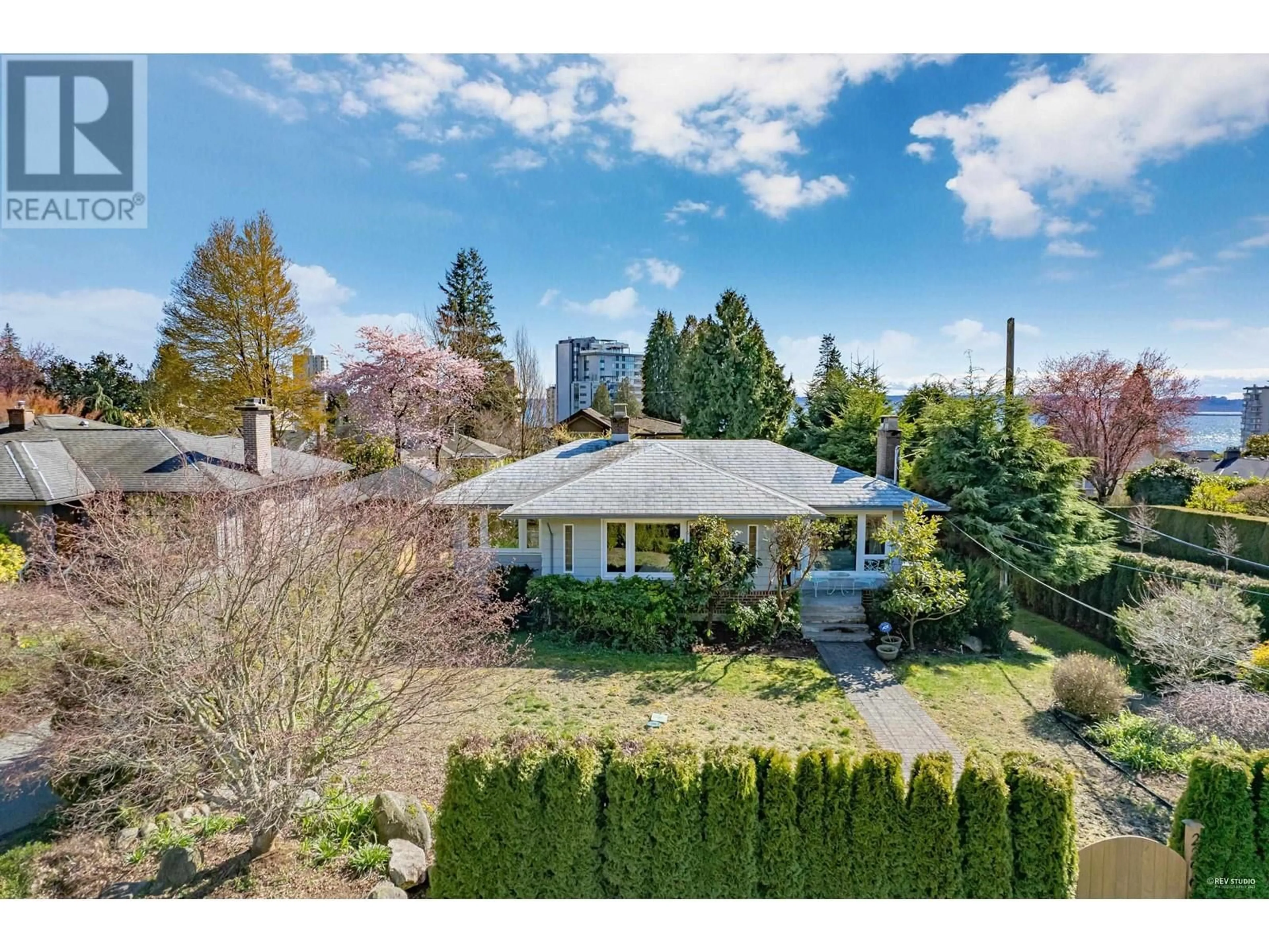 Frontside or backside of a home, the fenced backyard for 2296 JEFFERSON AVENUE, West Vancouver British Columbia V7V2A8