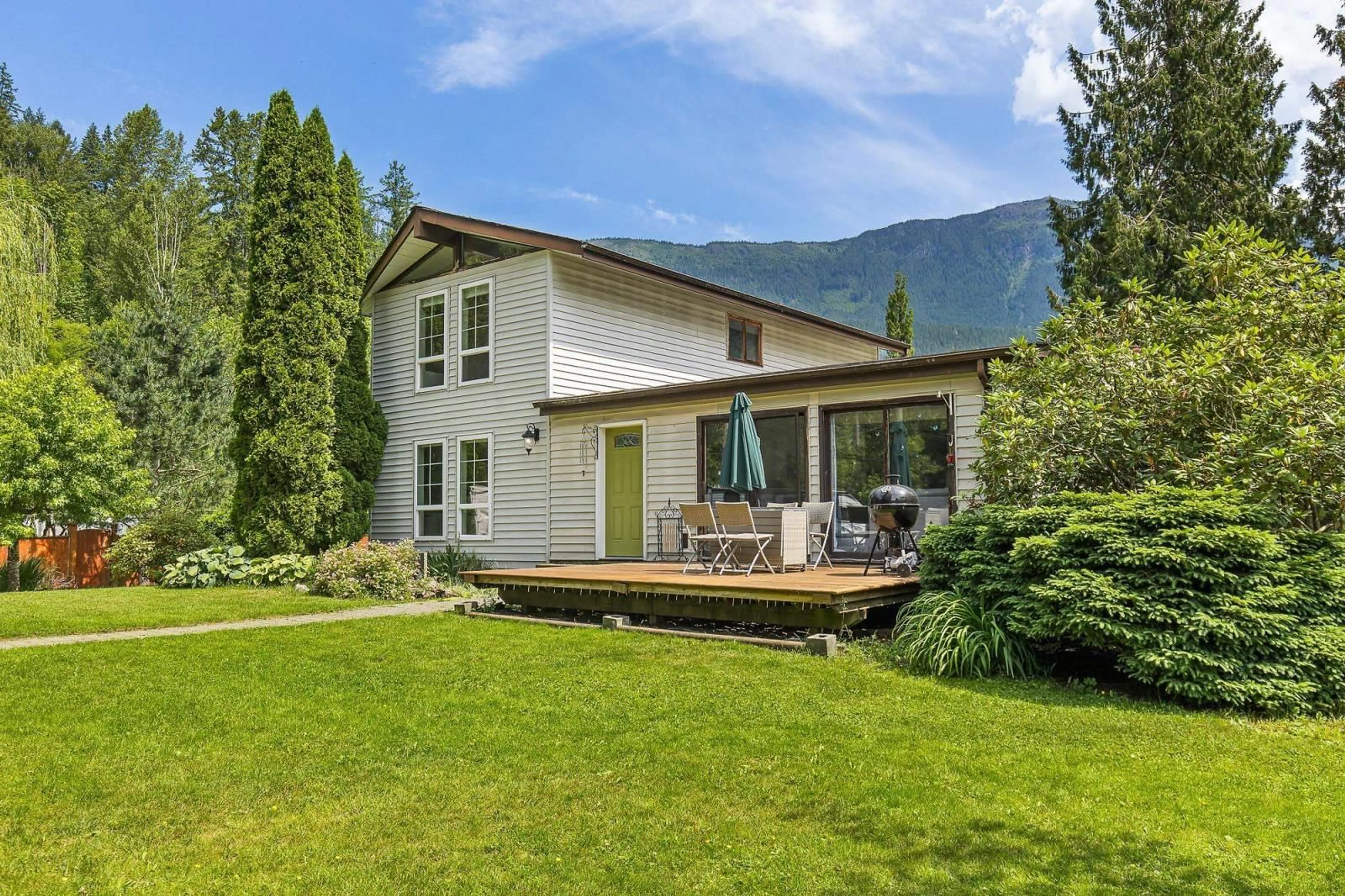 Frontside or backside of a home, cottage for 50541 O'BYRNE ROAD, Chilliwack British Columbia V4Z1B4