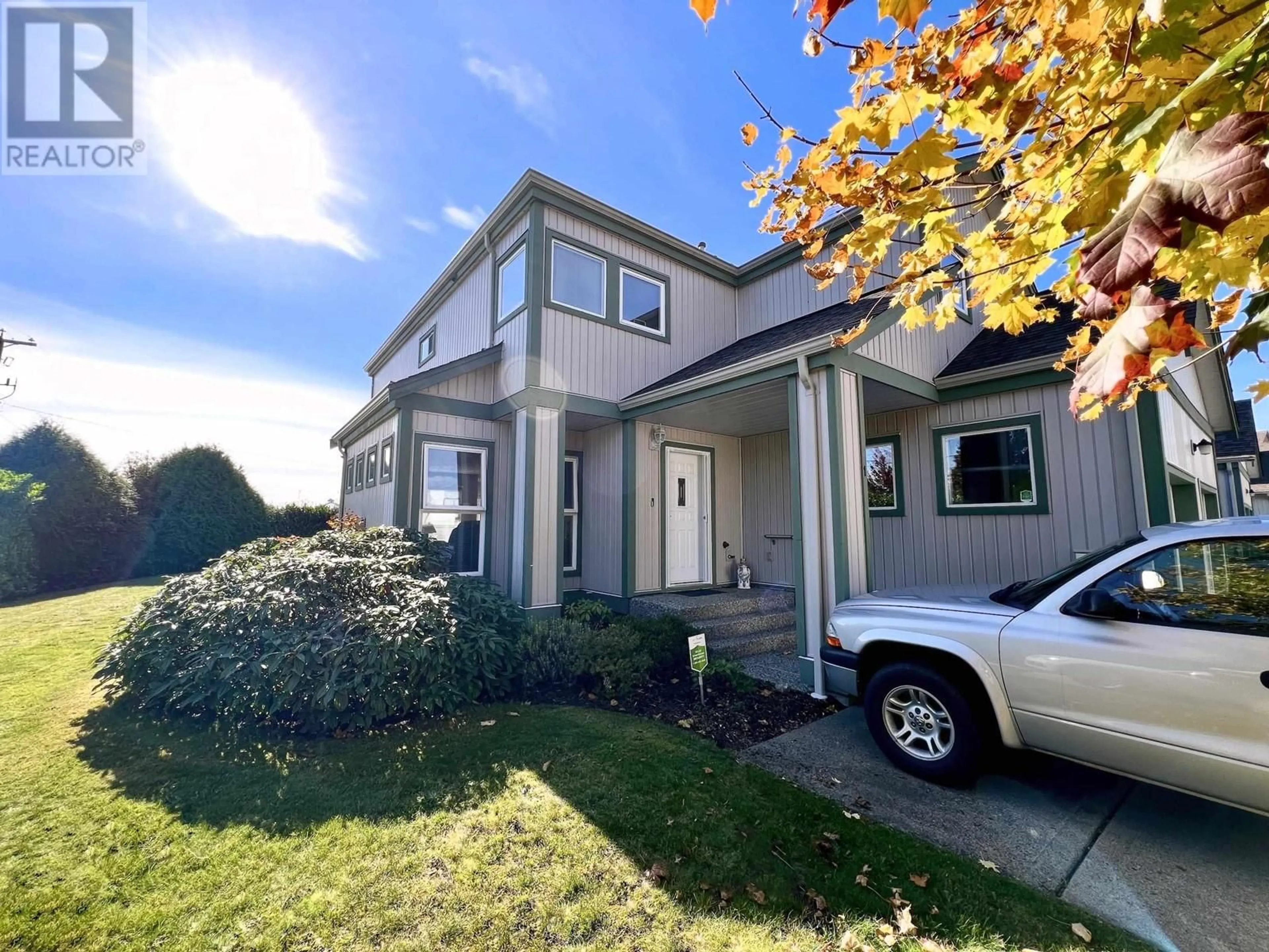 A pic from exterior of the house or condo, the street view for 1 735 PARK ROAD, Gibsons British Columbia V0N1V7