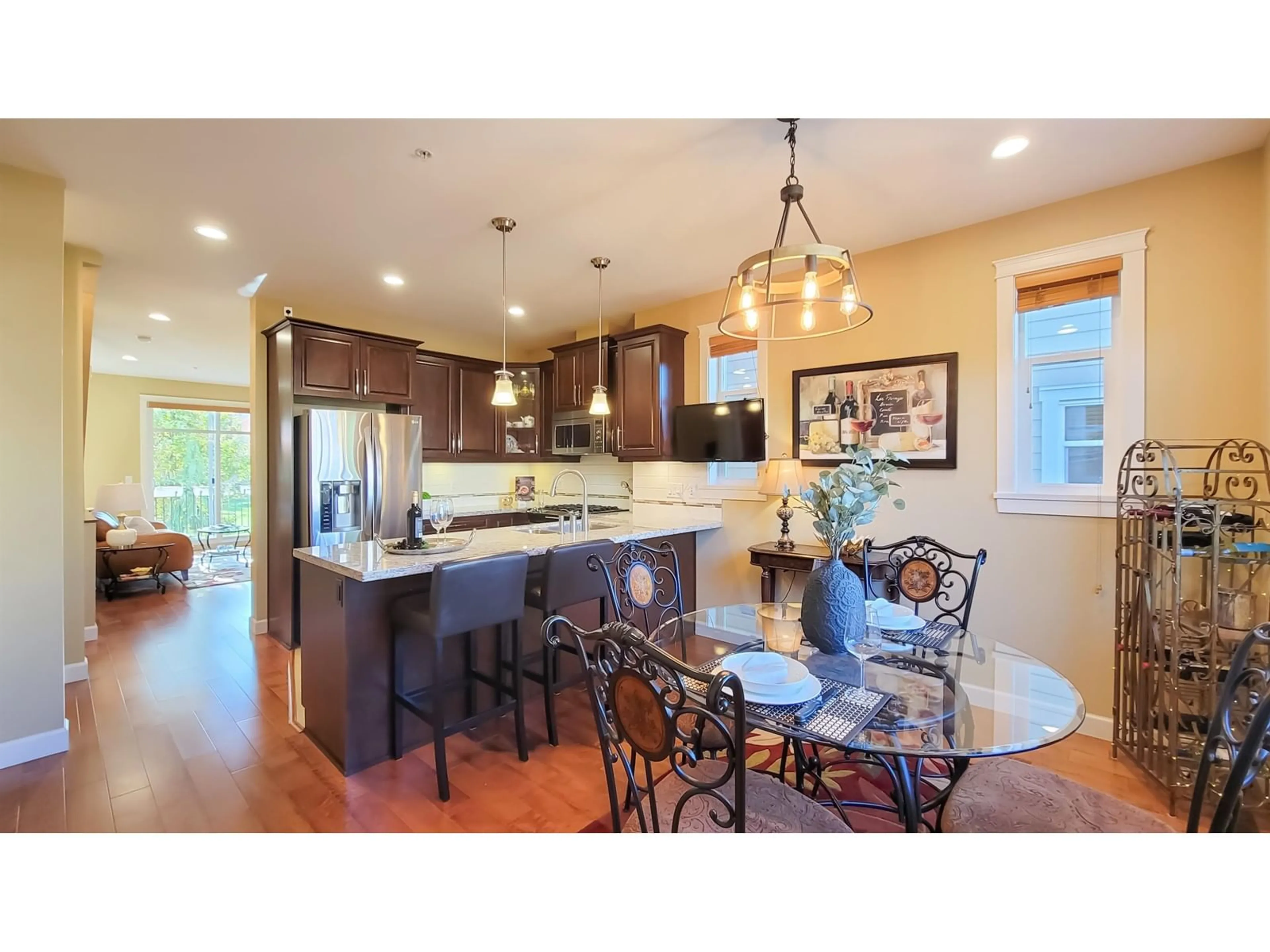 Open concept kitchen for 17 8068 207 STREET, Langley British Columbia V2Y0M9