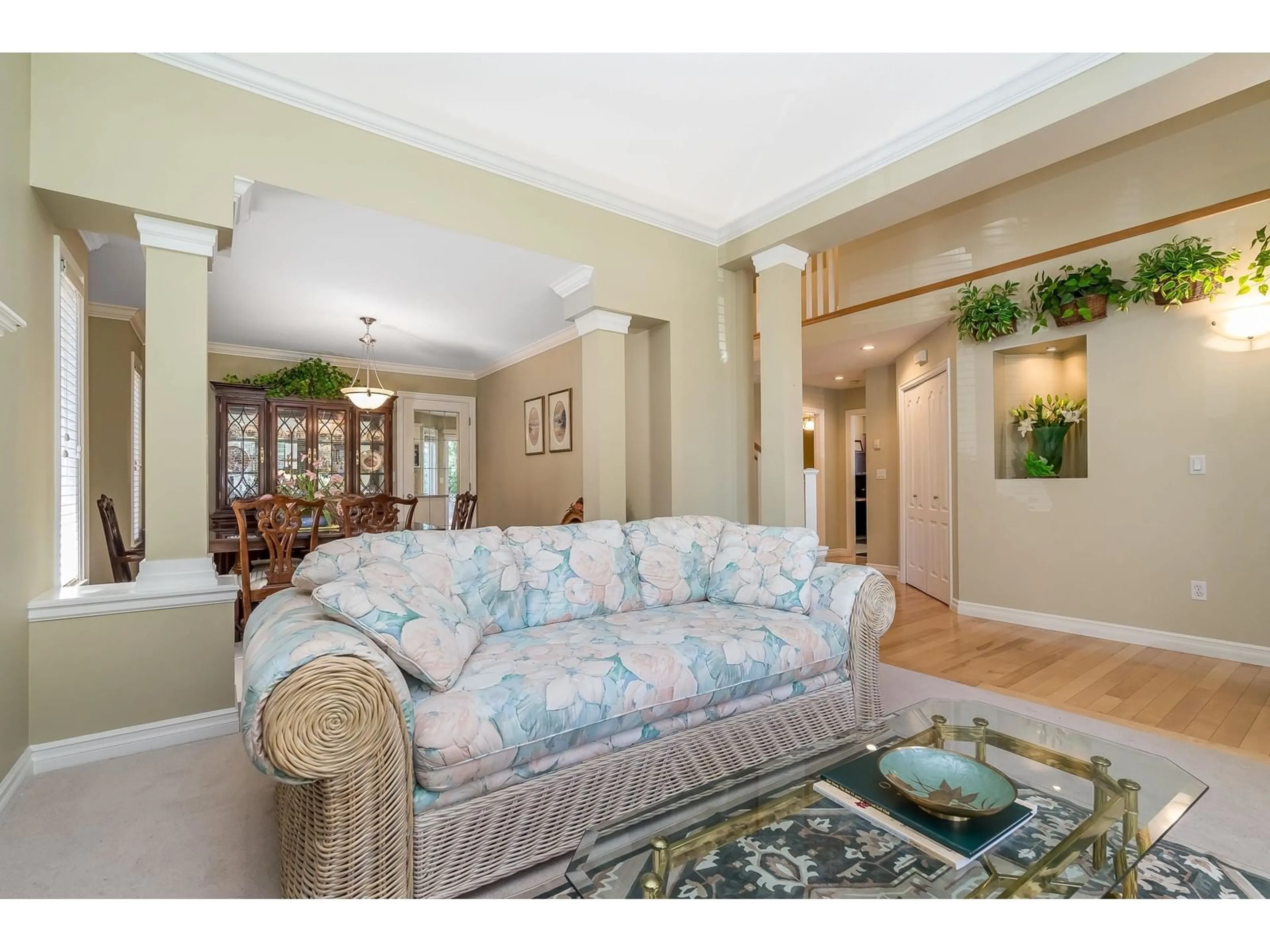 Living room, wood floors for 9091 202B STREET, Langley British Columbia V1M4C1