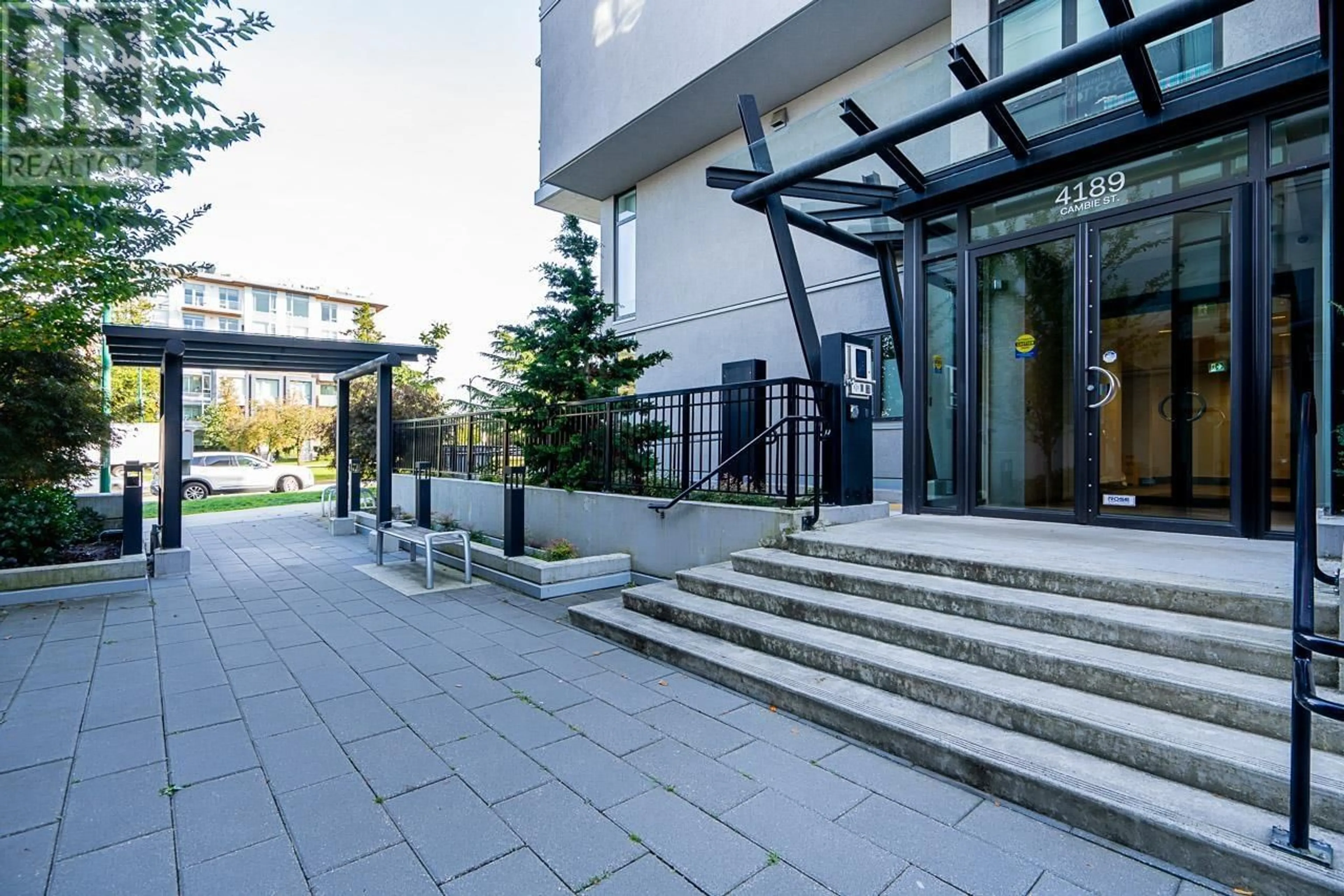 Patio, the front or back of building for 405 4189 CAMBIE STREET, Vancouver British Columbia V5Z2Y2