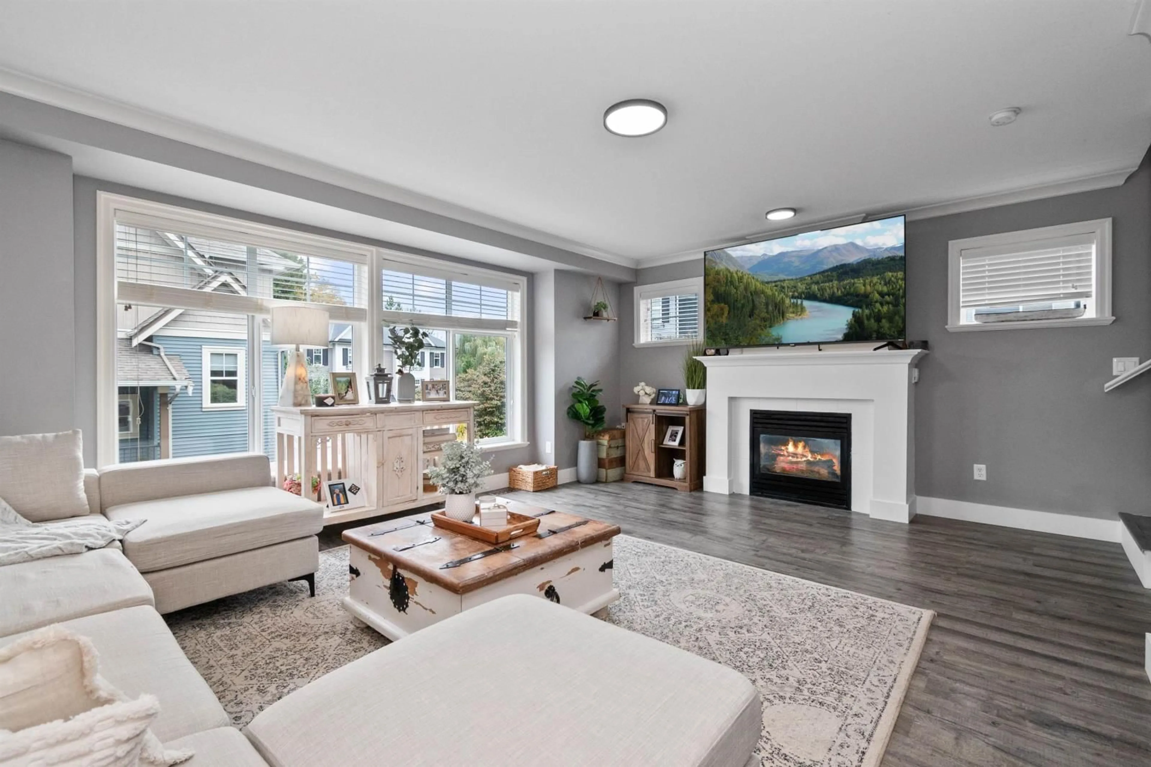 Living room, wood floors for 40 5648 PROMONTORY ROAD, Chilliwack British Columbia V2R0E5