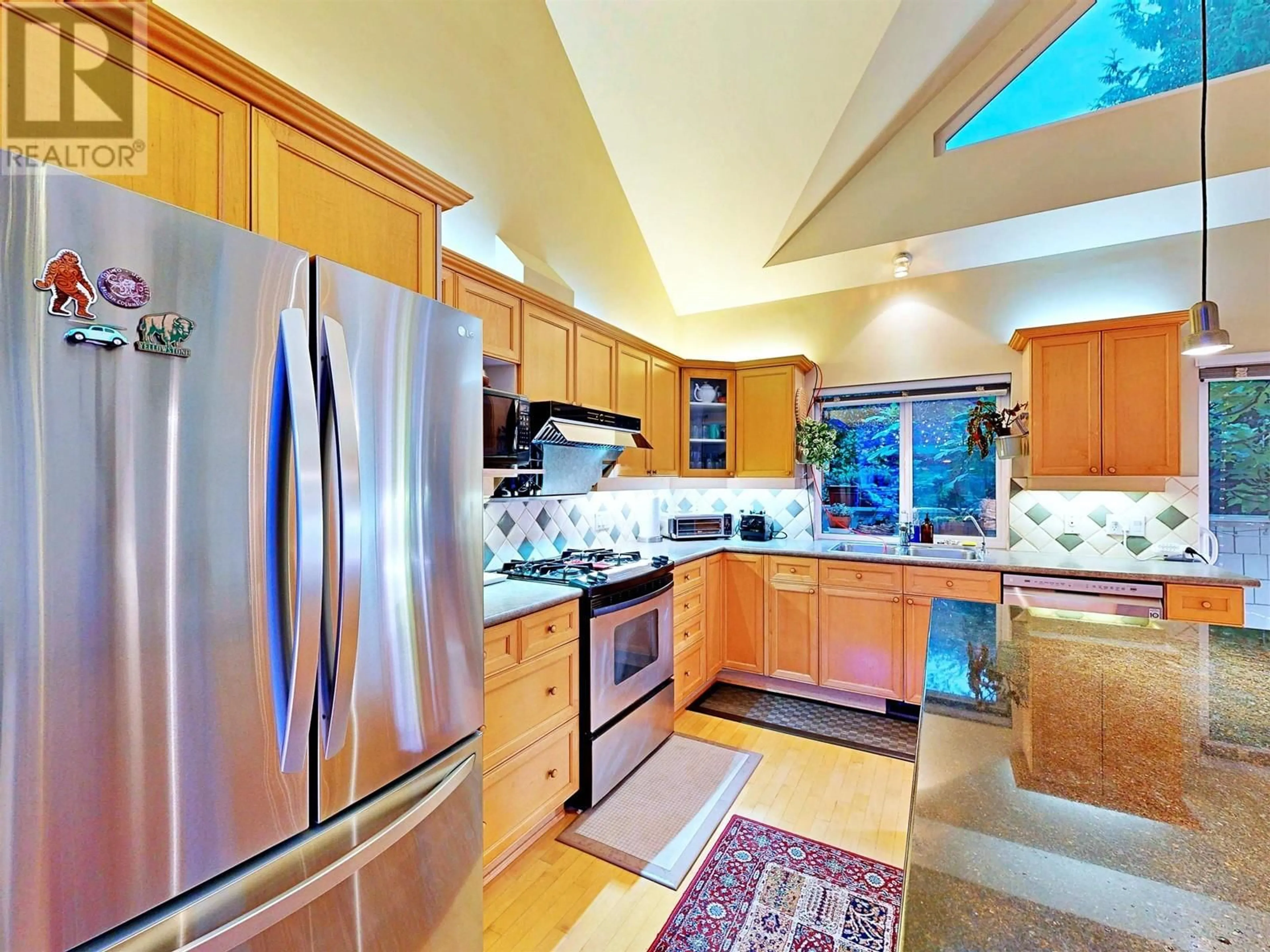 Kitchen, wood floors, cottage for 6477 BRUCE STREET, West Vancouver British Columbia V7W2G7