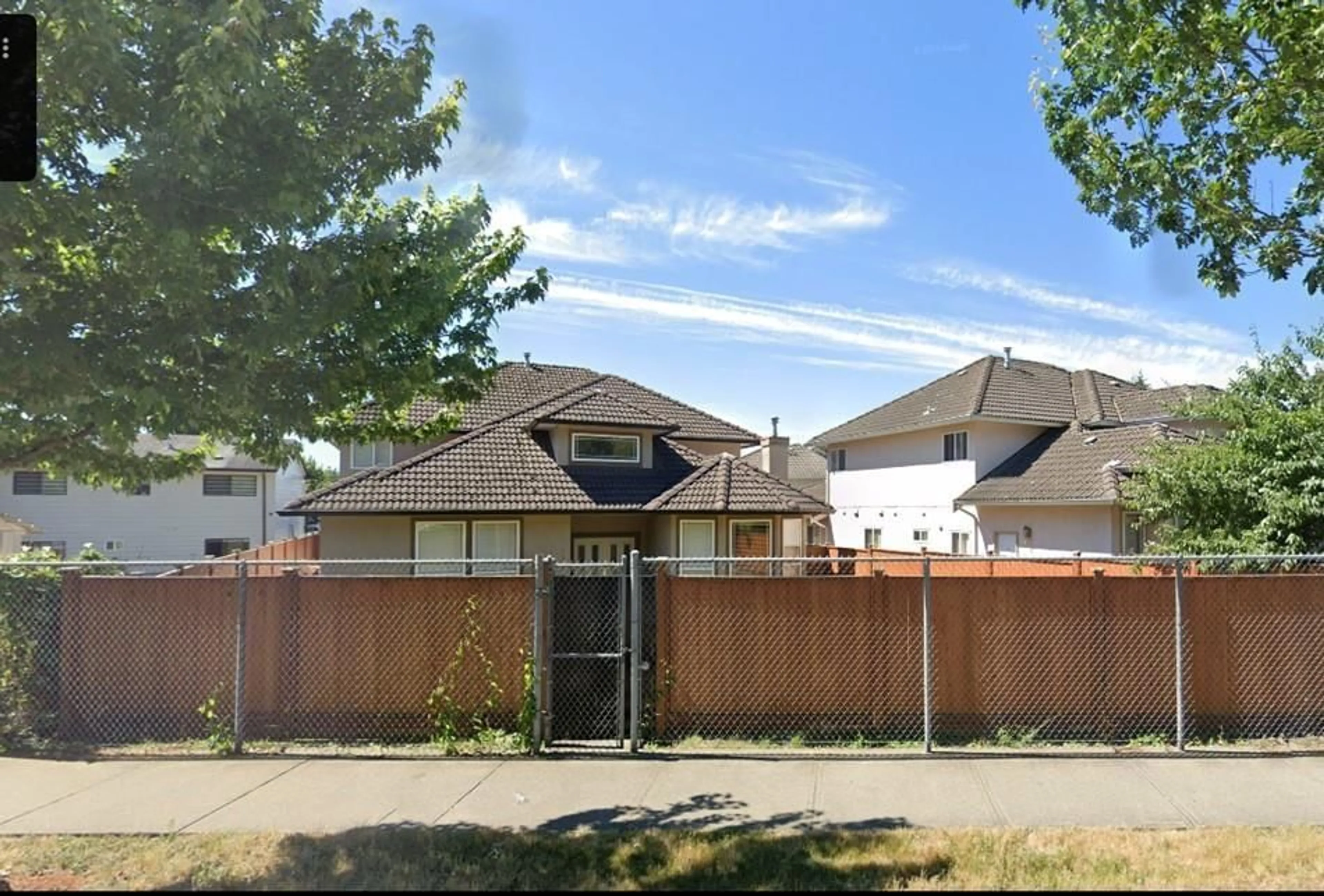 Unknown for 15038 FRASER HIGHWAY, Surrey British Columbia V3R0X8