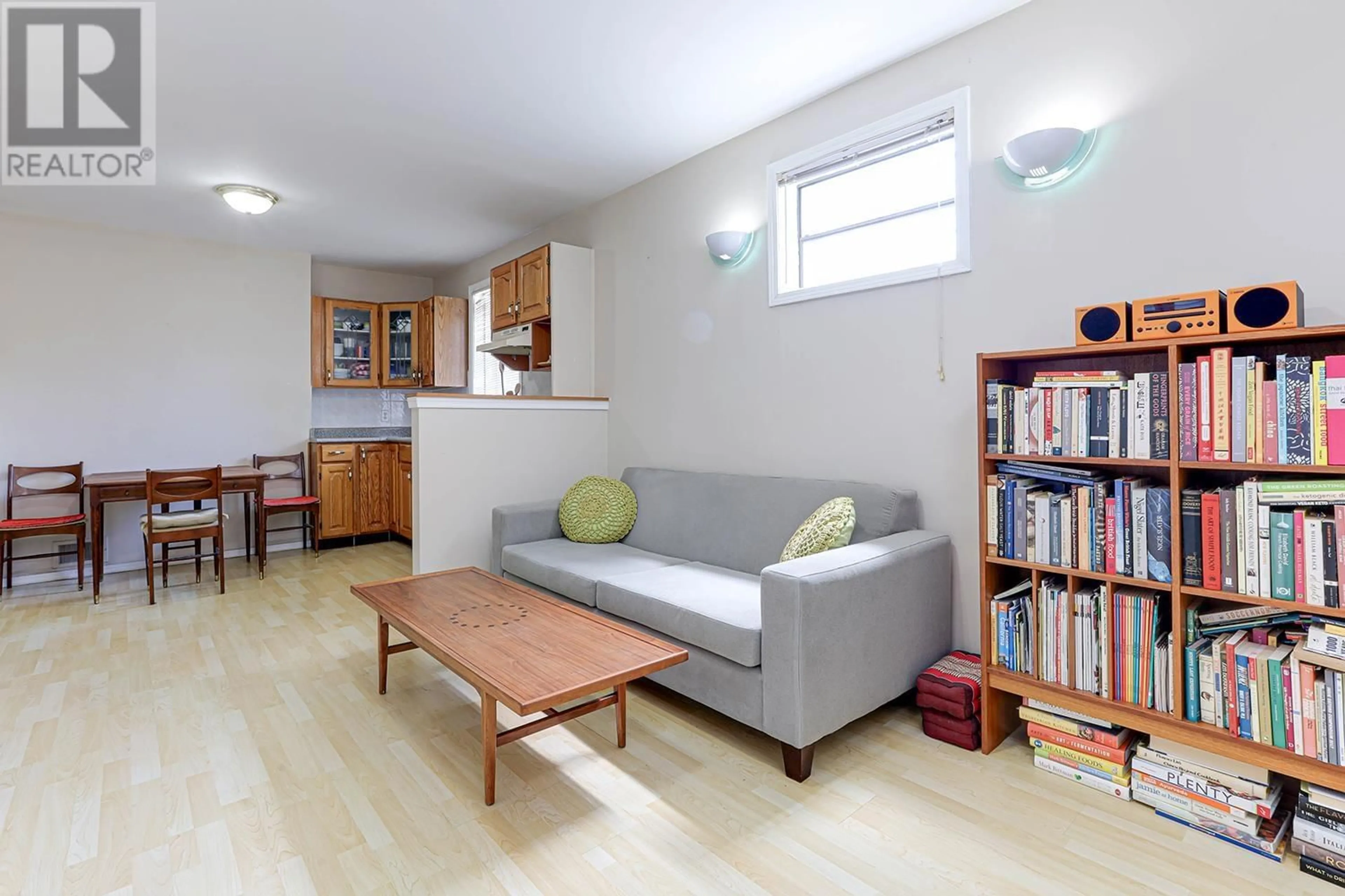 Living room, wood floors for 780 VICTORIA DRIVE, Vancouver British Columbia V5L4E6