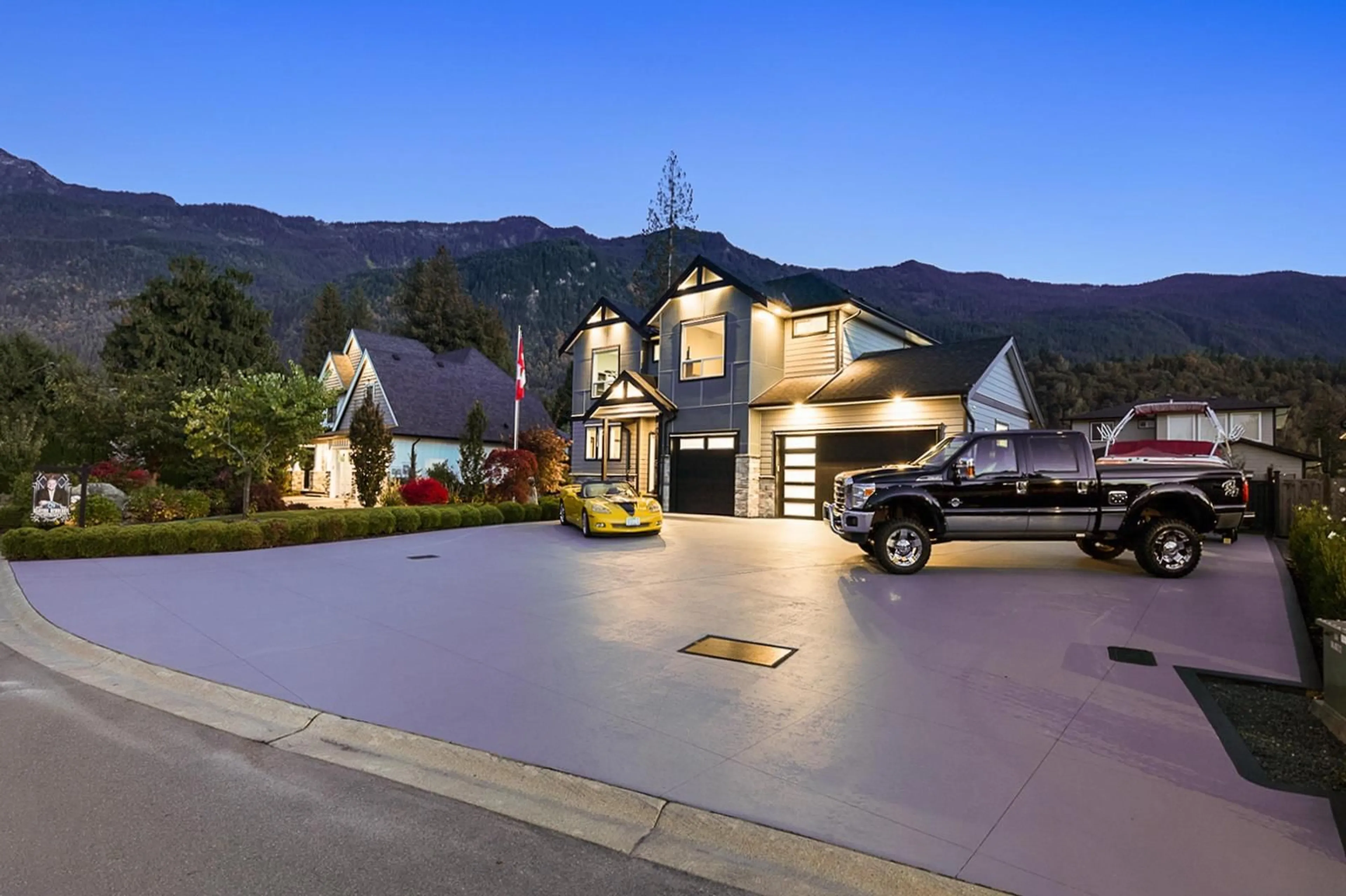 Frontside or backside of a home, mountain for 52692 ROSESTONE PLACE, Chilliwack British Columbia V0X1X1