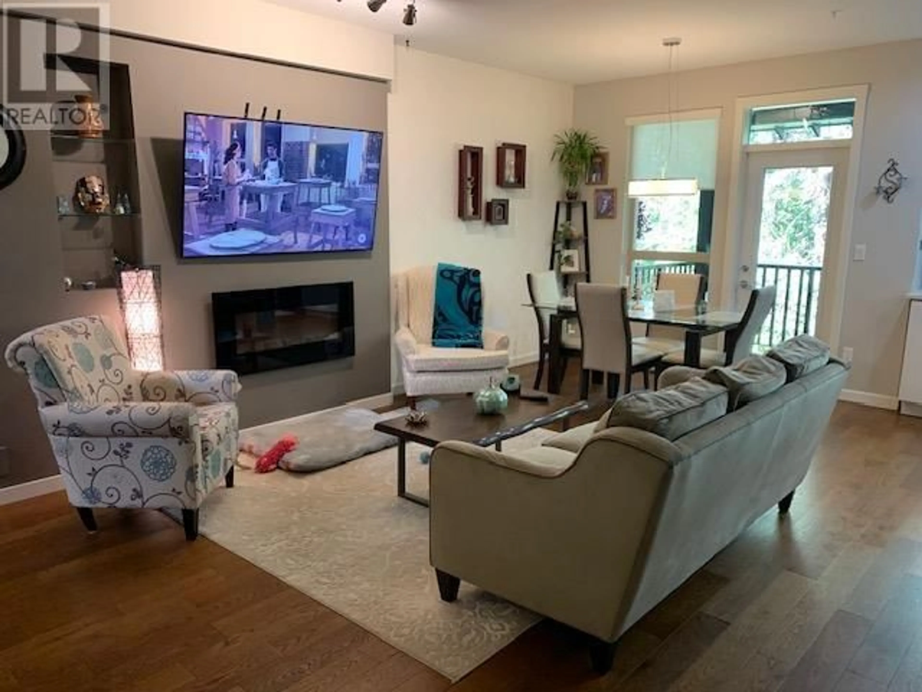 Living room, wood floors for 29 23986 104 AVENUE, Maple Ridge British Columbia V2W0G8