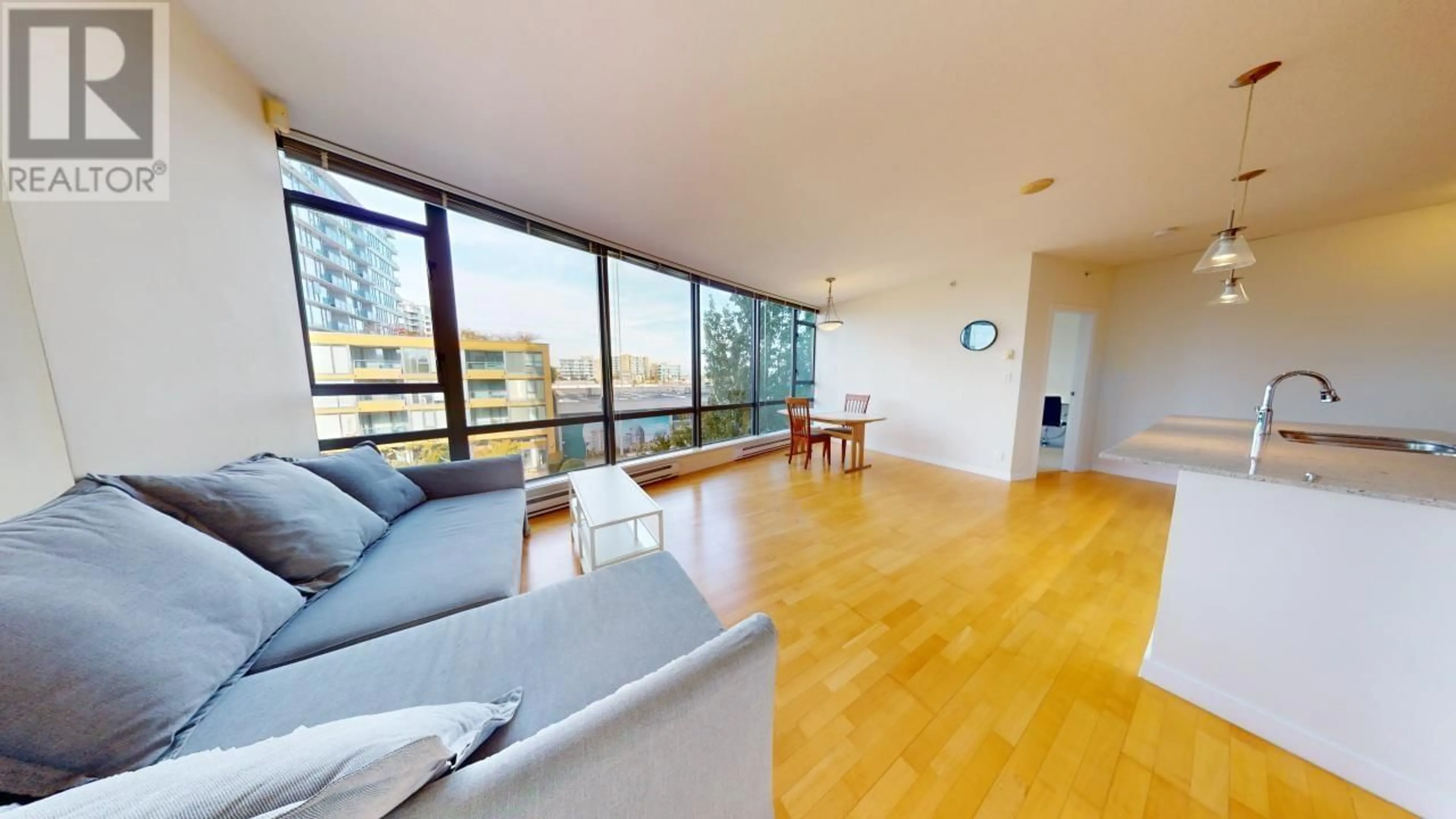 Other indoor space, wood floors for 503 7362 ELMBRIDGE WAY, Richmond British Columbia V6X0A6