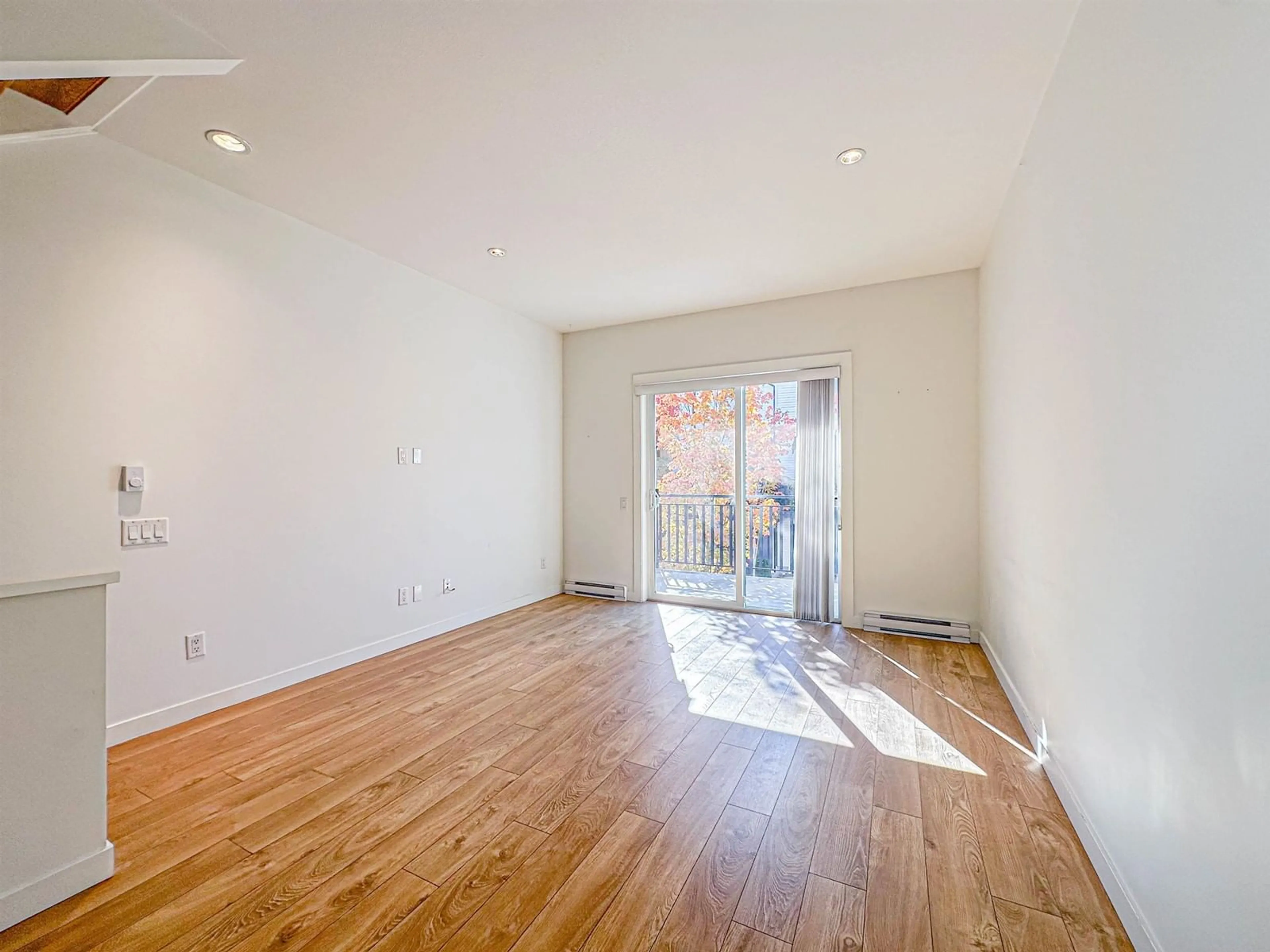 A pic of a room, wood floors for 20 19159 WATKINS DRIVE, Surrey British Columbia V4N6P7