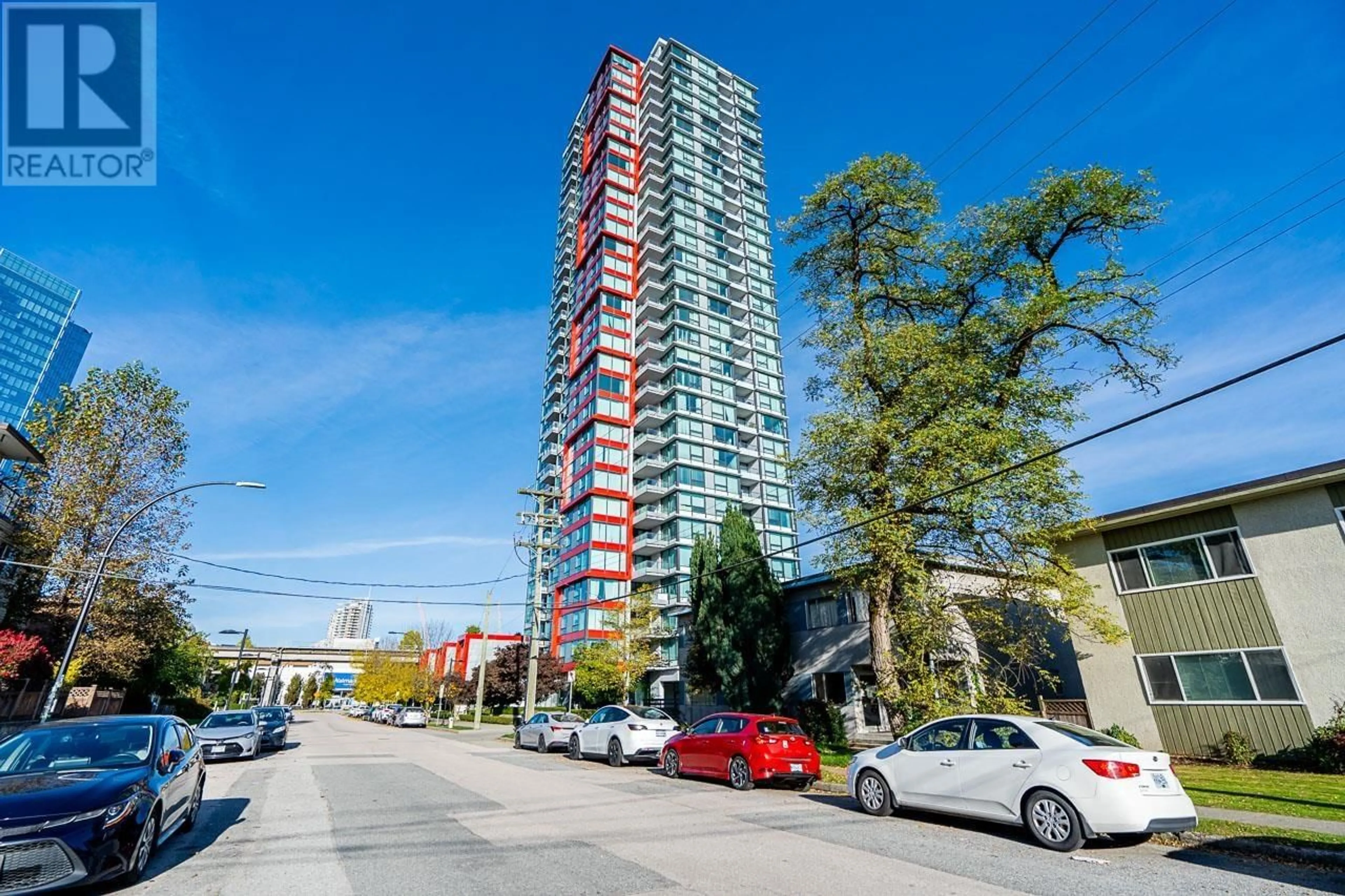 A pic from exterior of the house or condo, the street view for 3007 6658 DOW AVENUE, Burnaby British Columbia V5H0C7