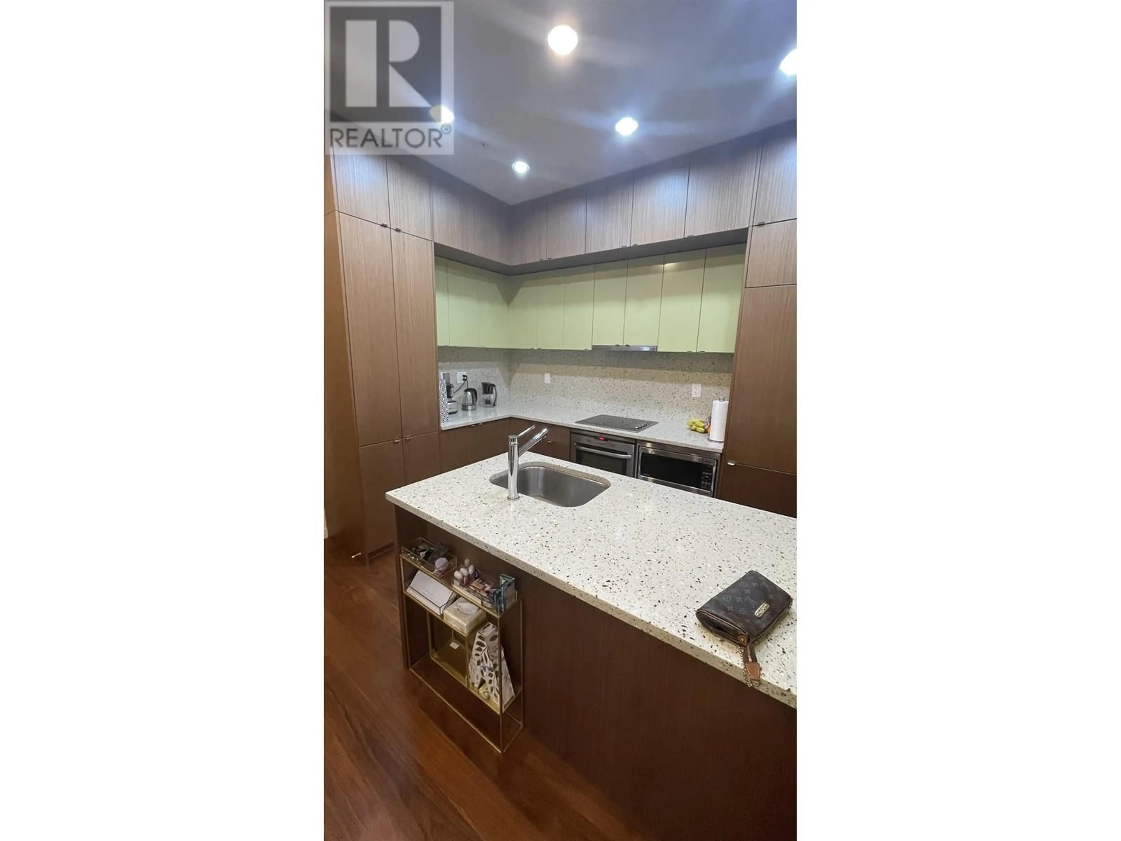 Kitchen, wood floors for 1002 1205 HOWE STREET, Vancouver British Columbia V6Z0B2